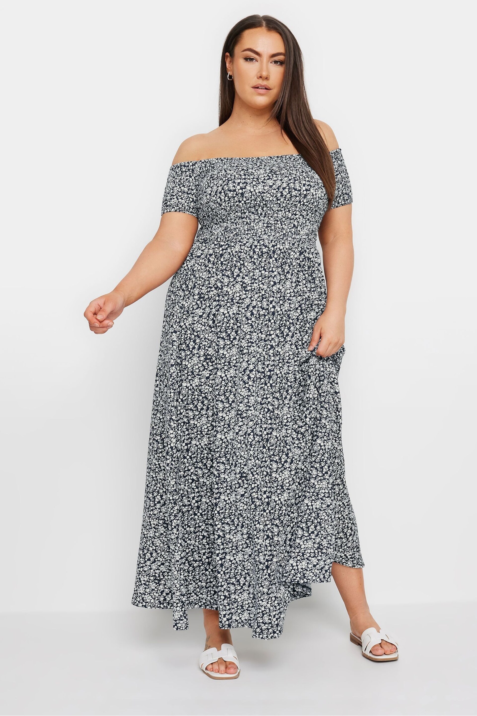Yours Curve Blue Dark Ditsy Shirred Midaxi Dress - Image 2 of 5