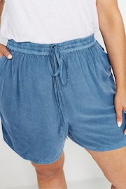 Yours Curve Blue Acid Wash Chambray Shorts - Image 5 of 5