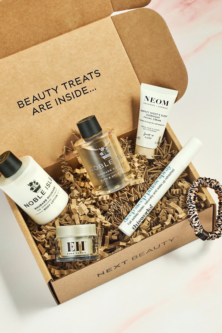 The Ultimate Staycation Beauty Box (Worth Over £58) - Image 1 of 3