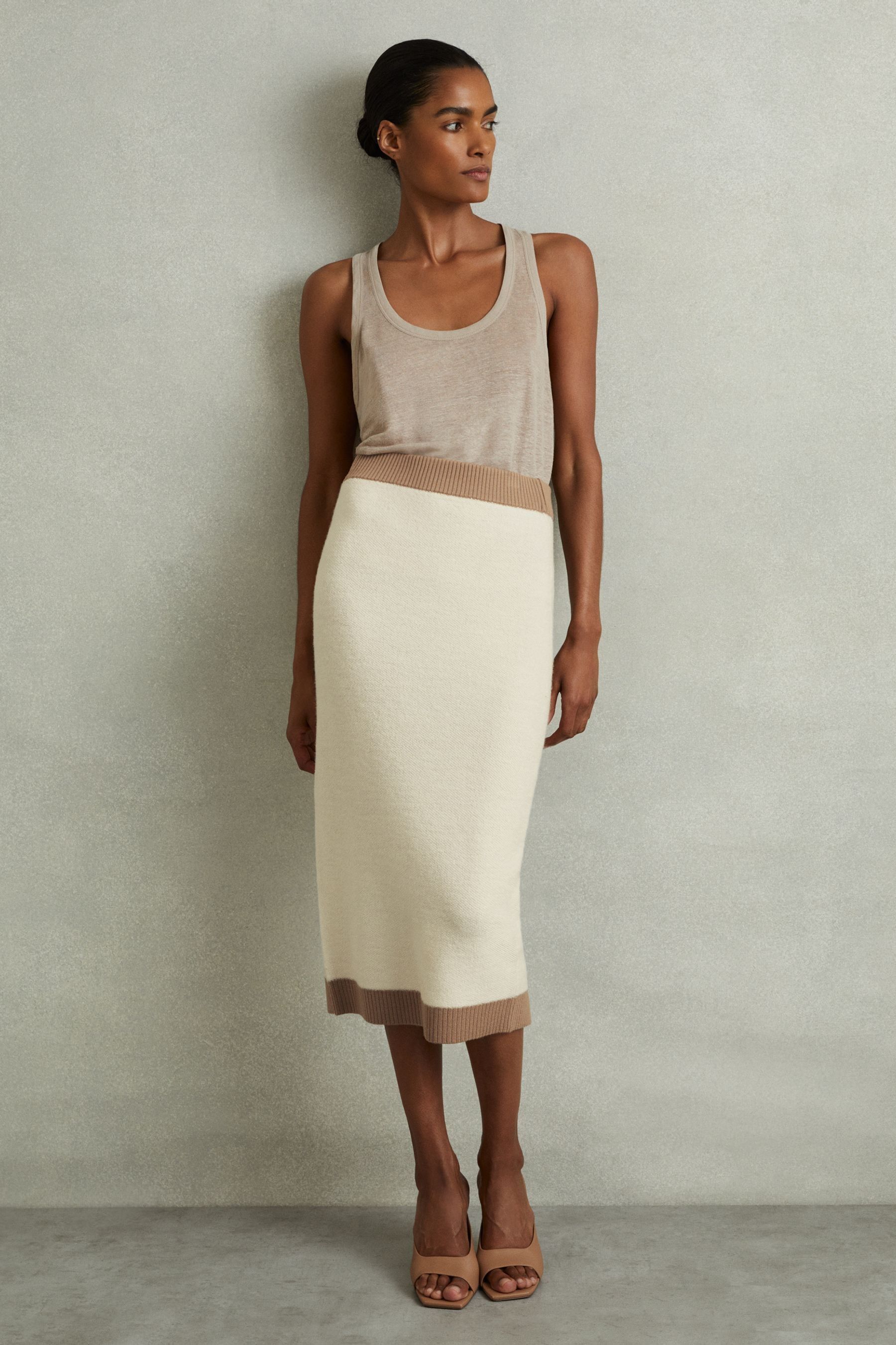 Wool midi pencil skirt uk top
