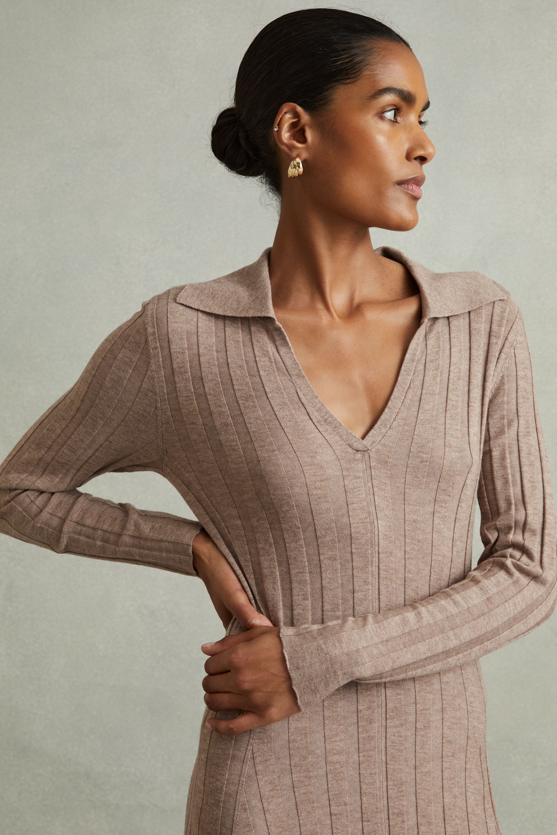 Reiss Petite Winnie Long Sleeve Knitted Midi Dress Pull On Neutral
