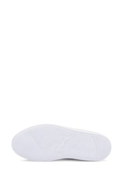 Puma White Courtflex V2 Kids' Trainers - Image 6 of 6