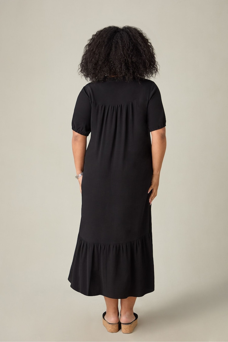 Live Unlimited Black Curve Ladder Trim Midi Dress - Image 2 of 3