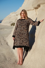 Live Unlimited Curve Leopard Print Maxi Kaftan - Image 6 of 7