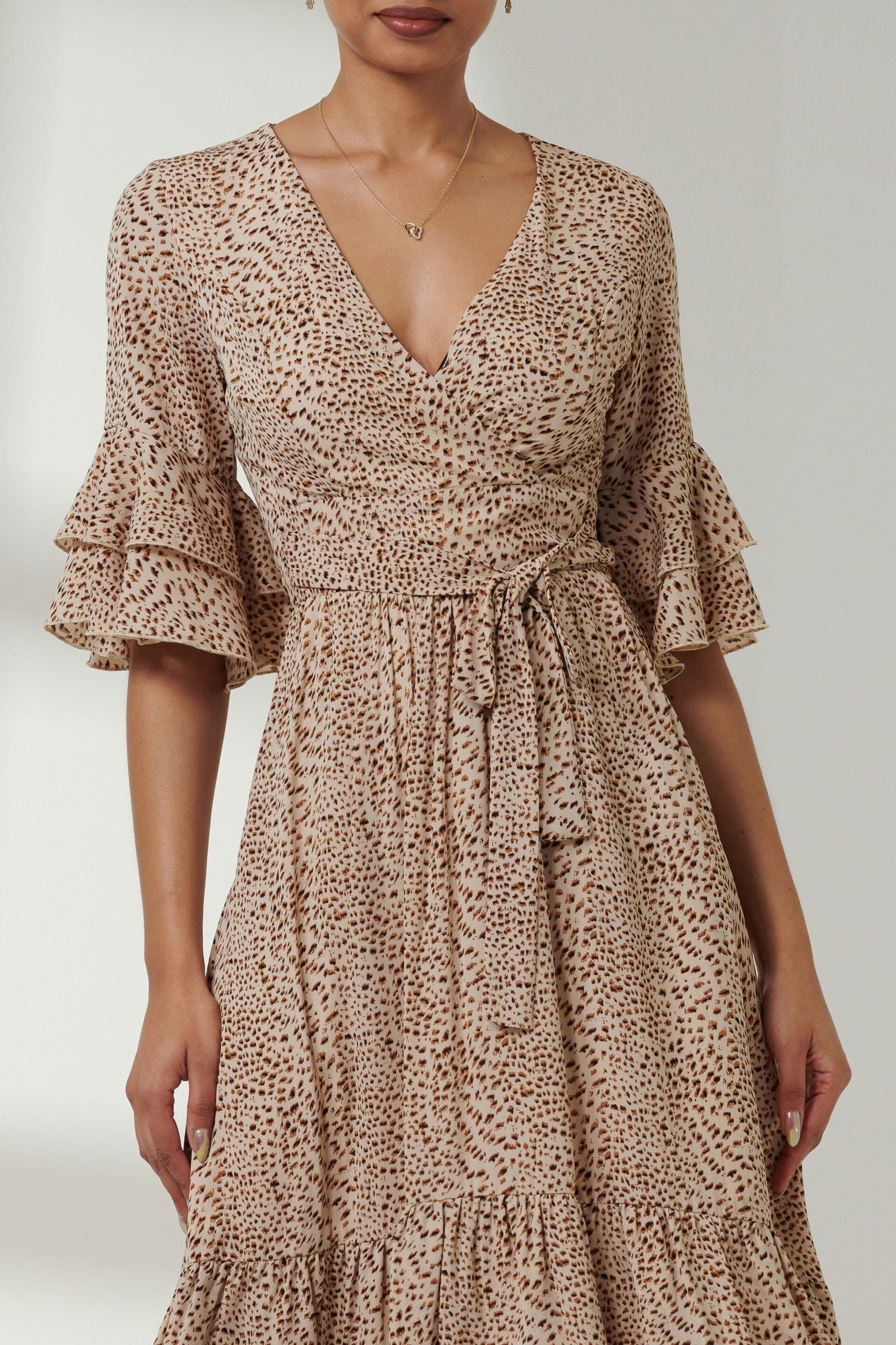 Jolie Moi Brown Tiered Detail Smock Dress - Image 6 of 6