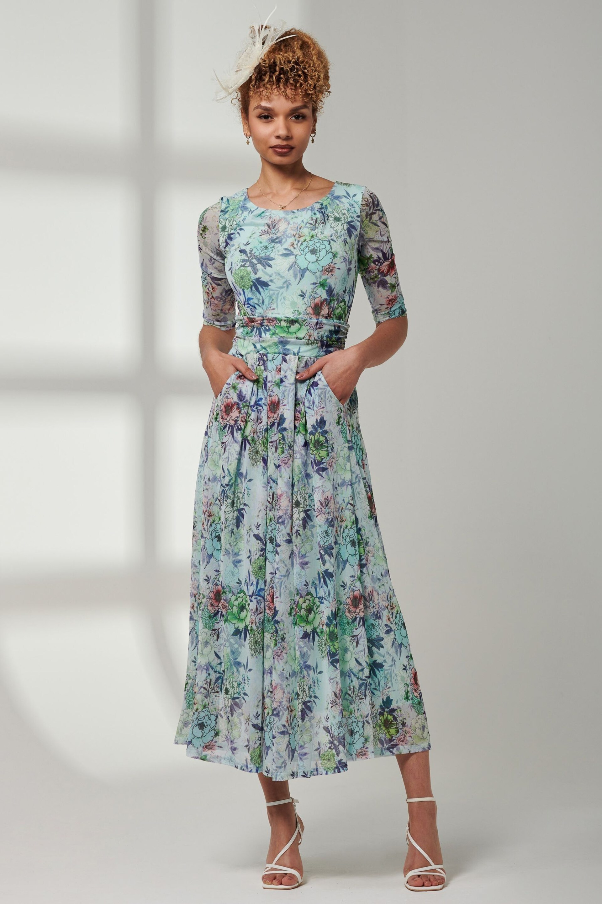 Jolie Moi Green Bella Print 3/4 Sleeve Mesh Maxi Dress - Image 4 of 6