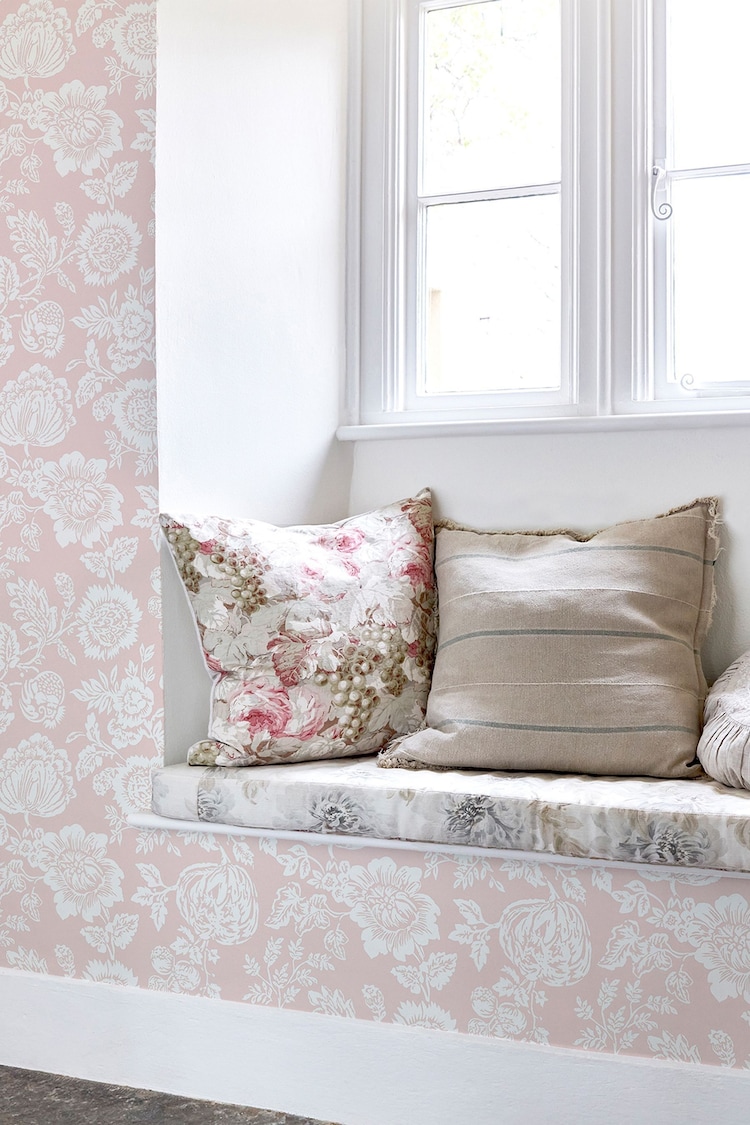 Shabby Chic by Rachel Ashwell® Pink Stipple 10M Wallpaper - Image 2 of 3