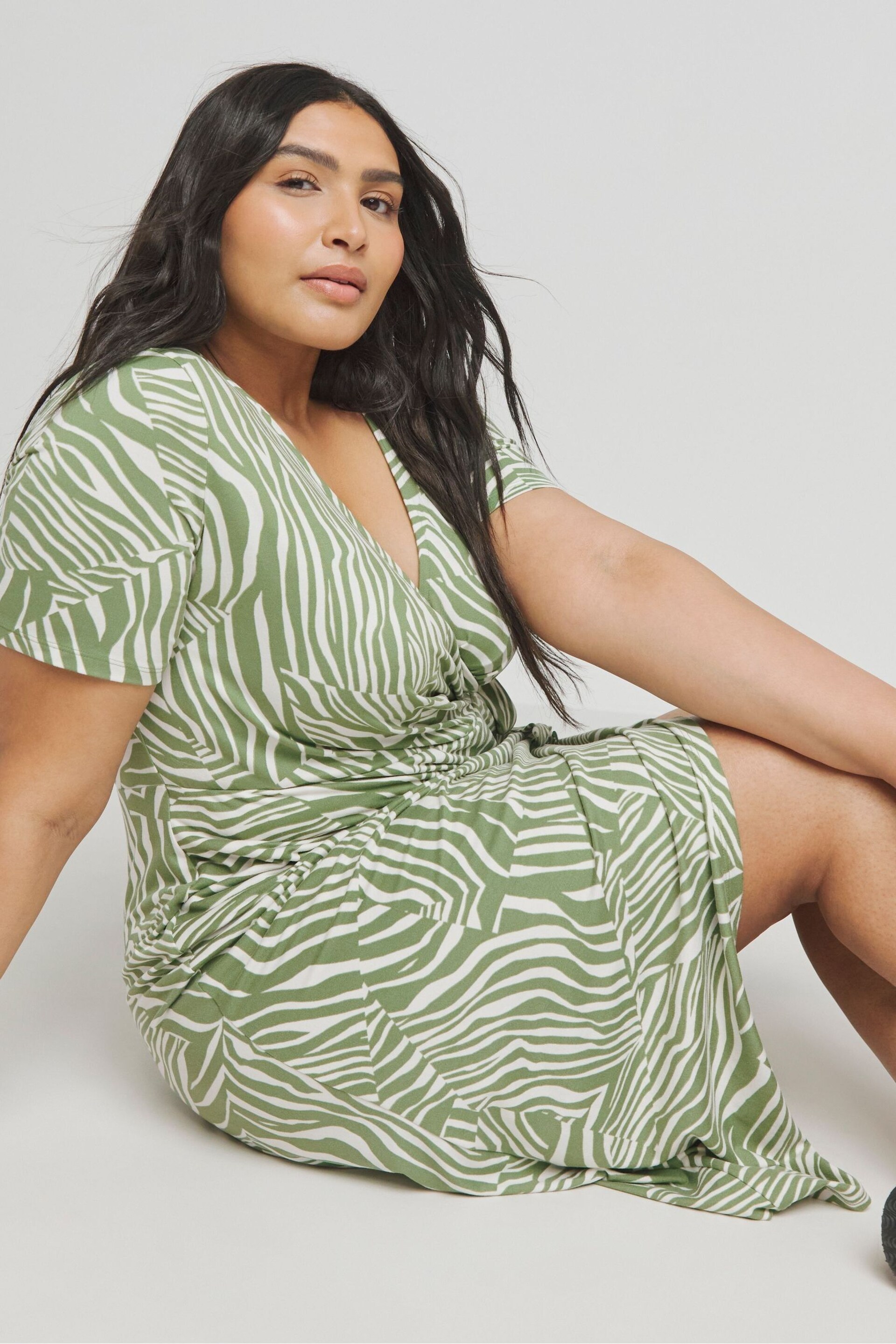 Simply Be Green Supersoft Jersey Wrap Dress - Image 4 of 4