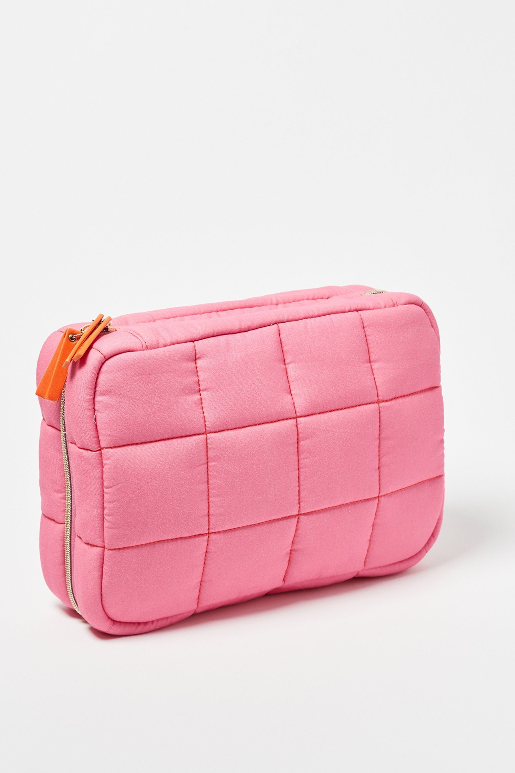 Makeup pouch under 100 sale