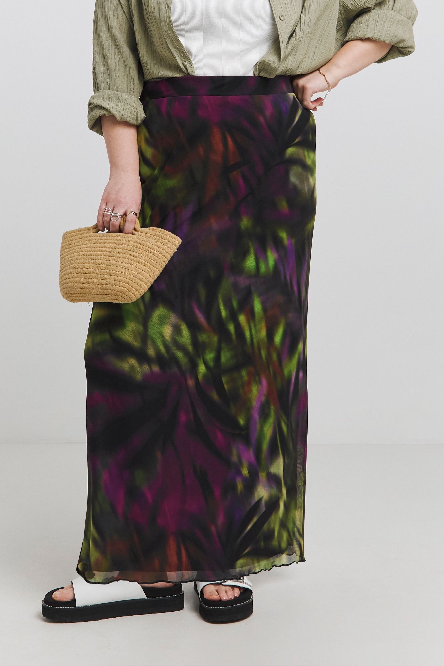 Mesh overlay maxi skirt clearance