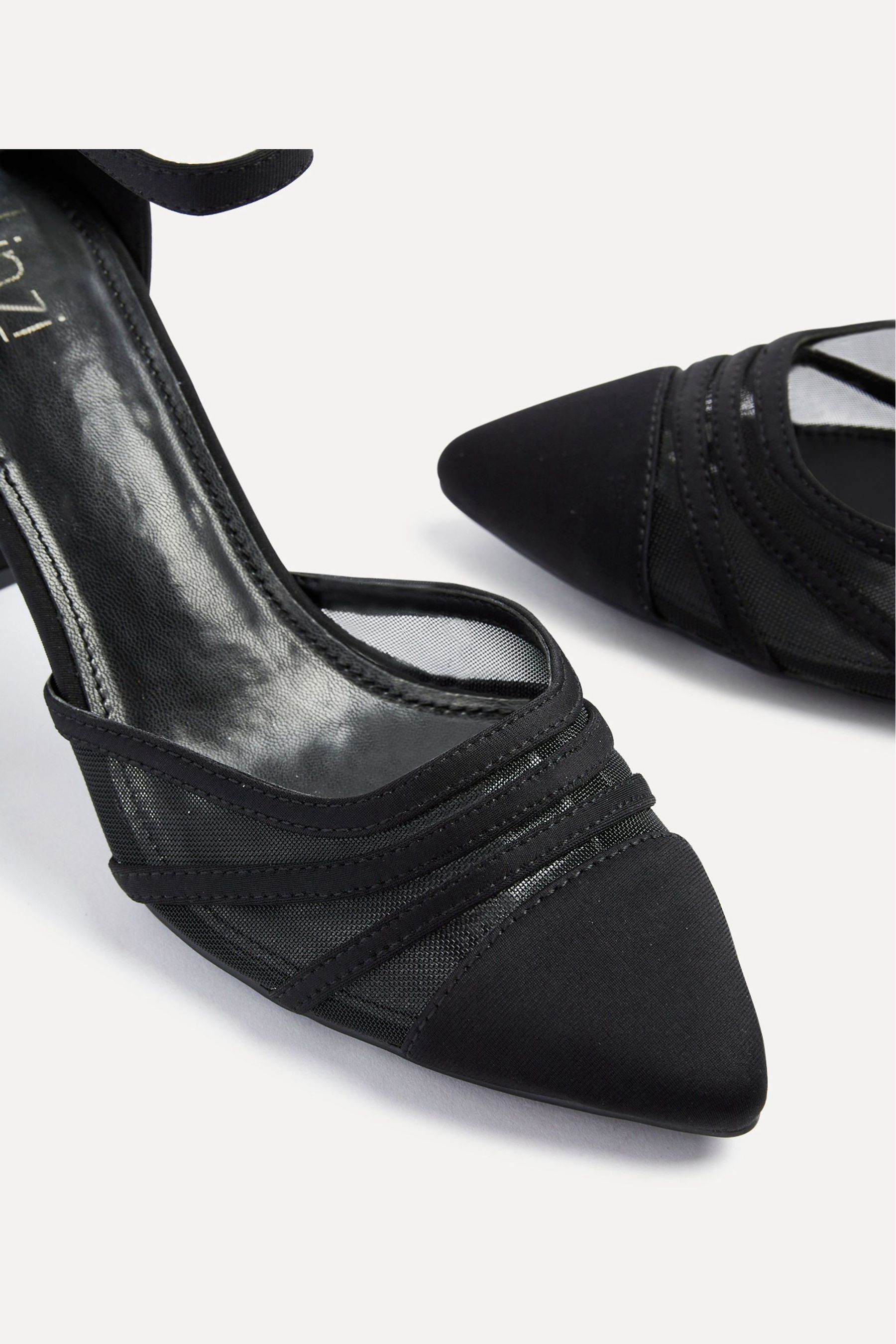 Scuba heels deals
