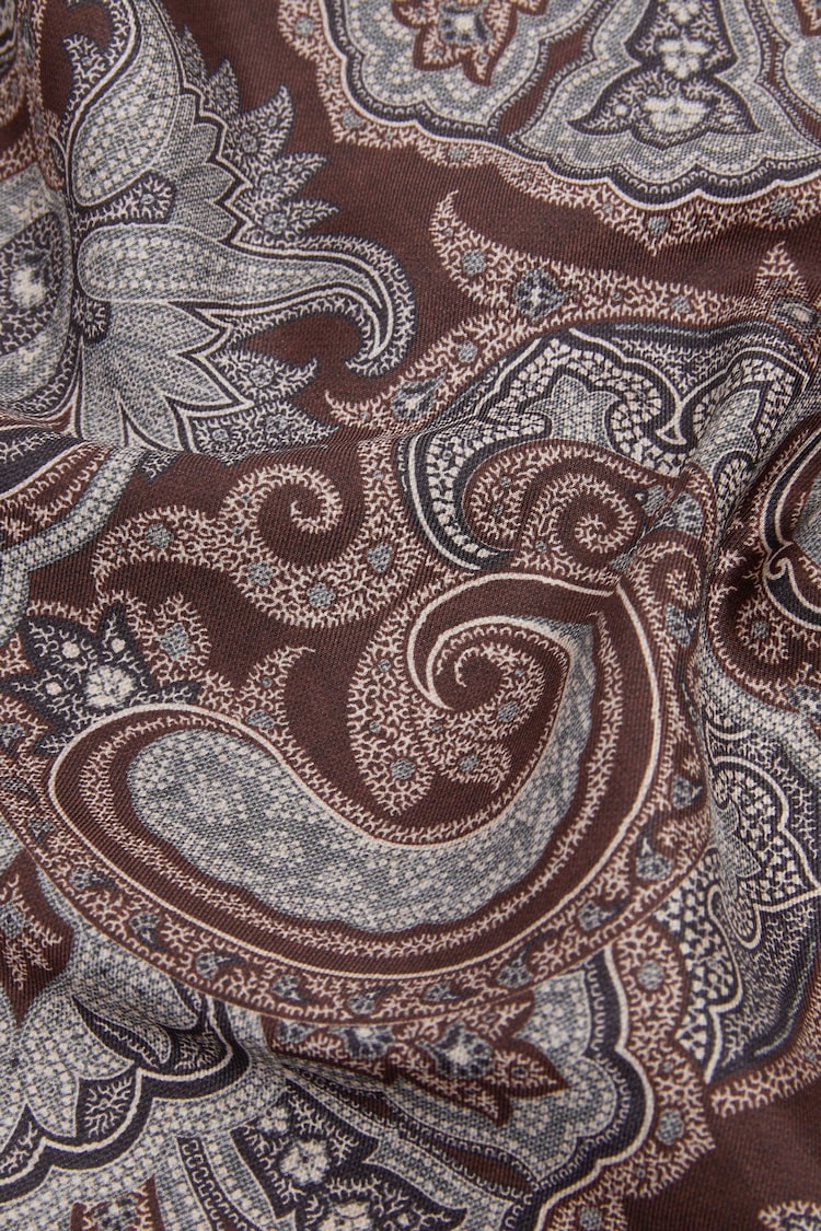 Reiss Chocolate Lucca Silk Hybrid Print Pocket Square - Image 4 of 4