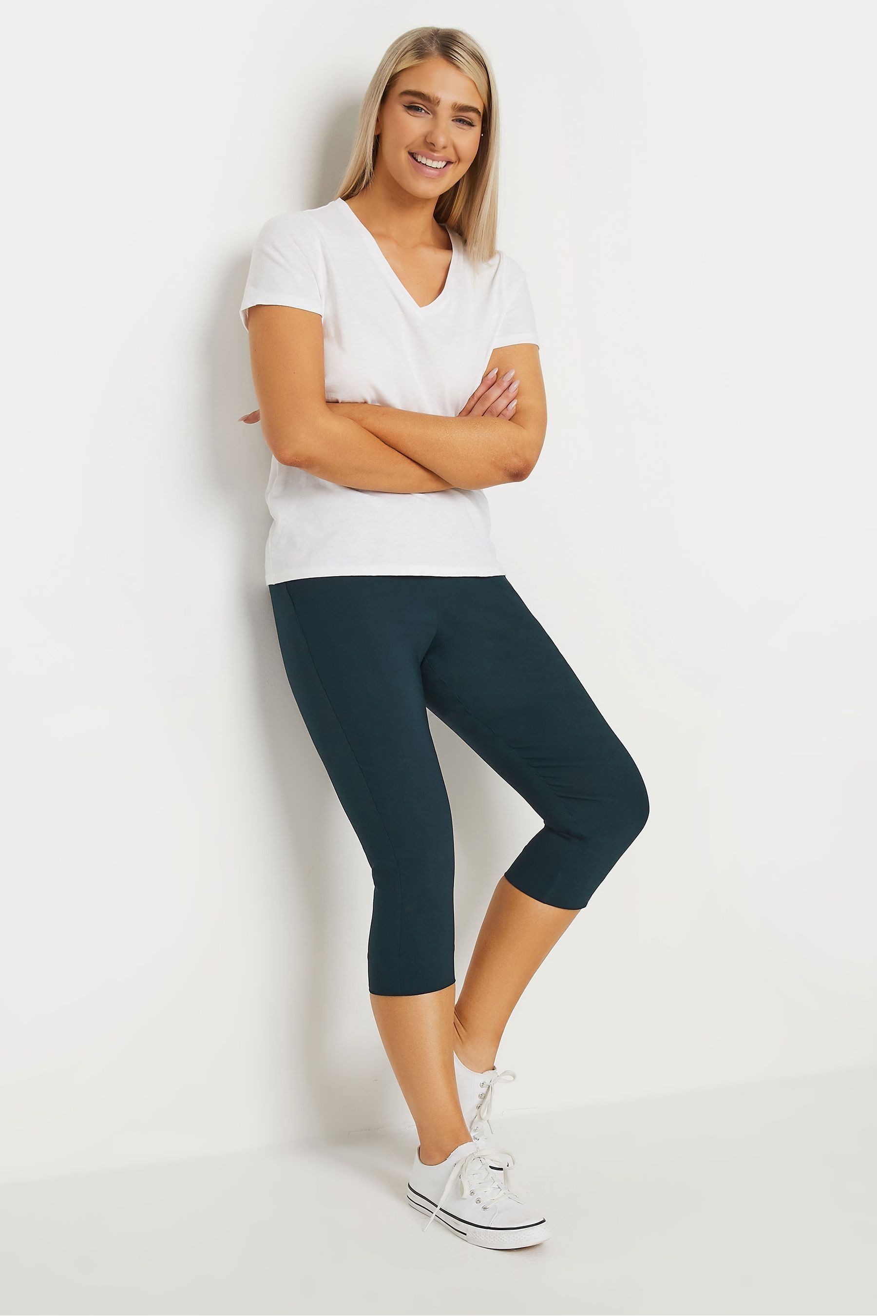 Kaufe Sie Blau M Co Cropped Hose aus Bengaline bei Next Deutschland