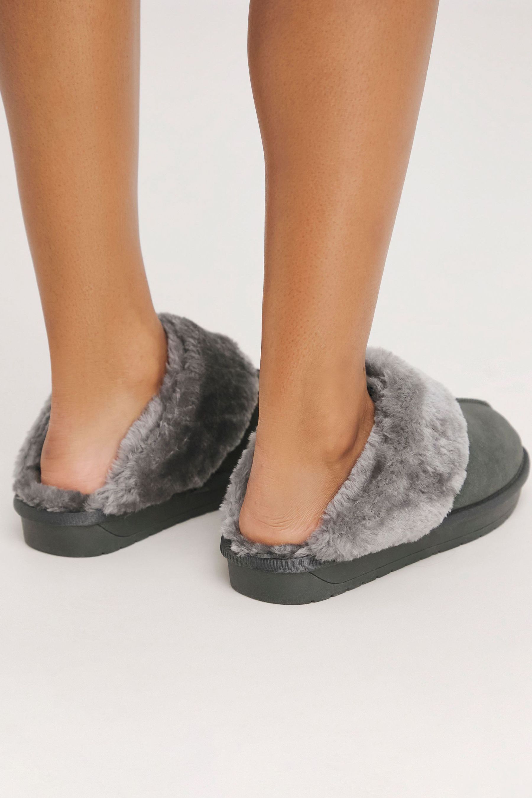Wide fit mule slippers top