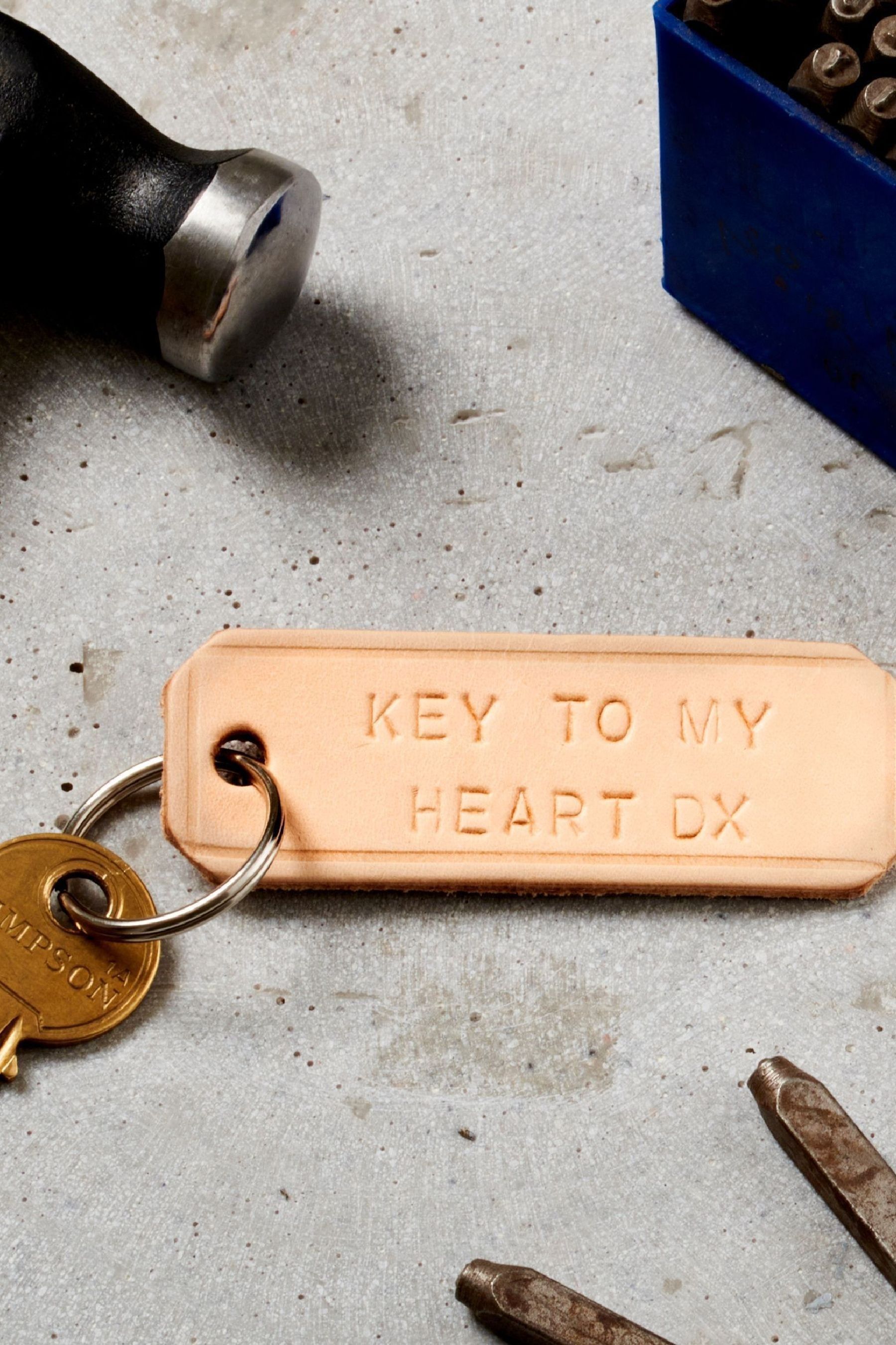 Posh keyring store