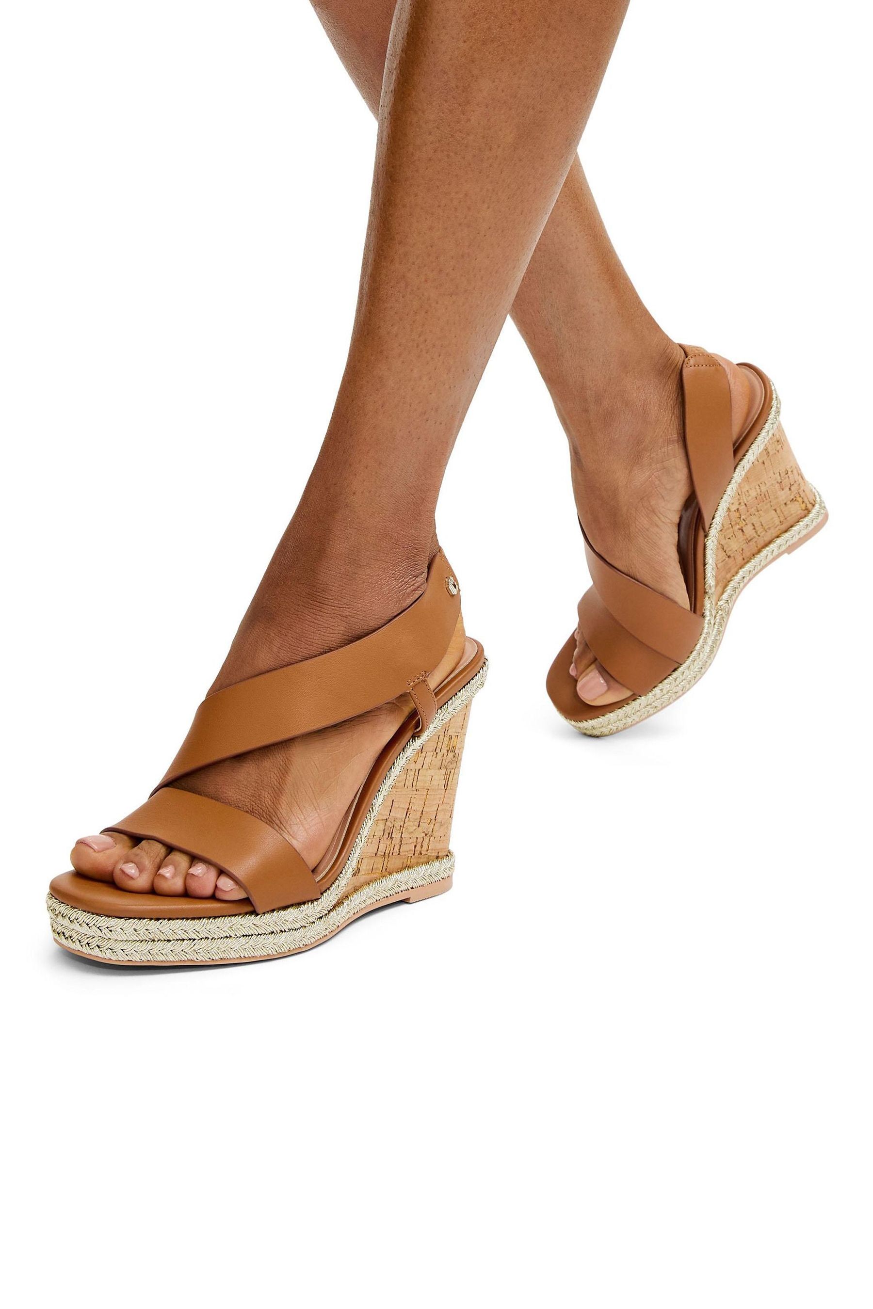 Carvela sandals 218 store