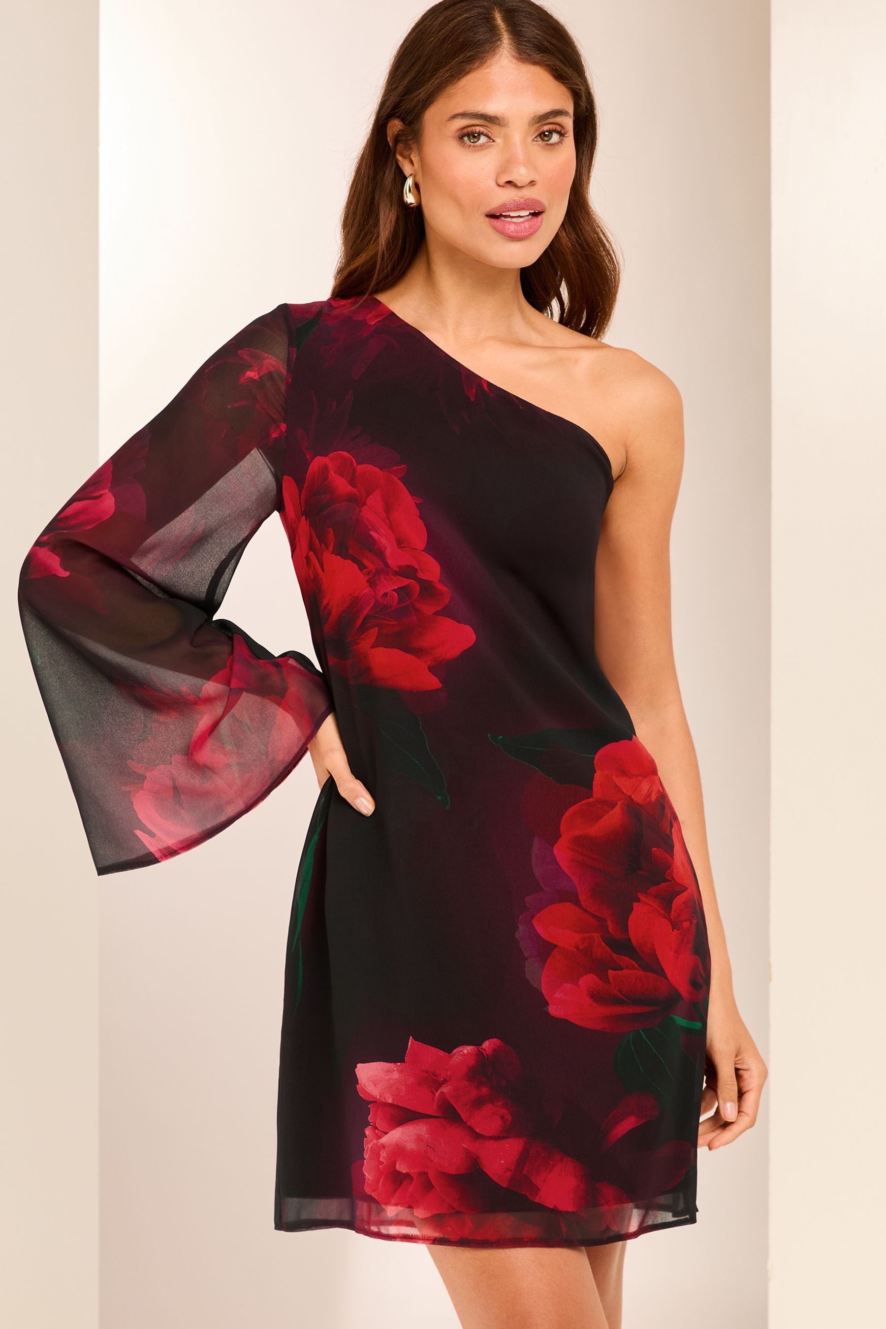 Lipsy gabriella print shift dress clearance