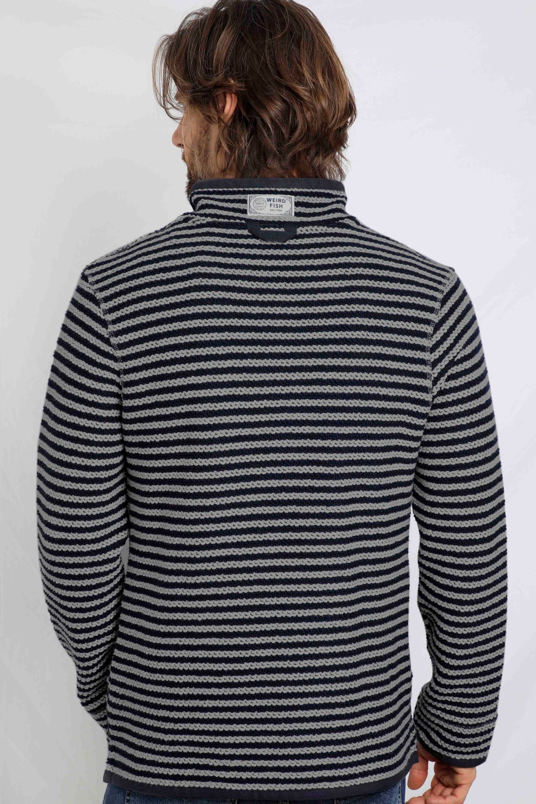 Kaufe Sie Weird Fish Weird Fish Grey Shorling Eco Quarter Zip Stripe Macaroni Sweat Top bei Next Deutschland