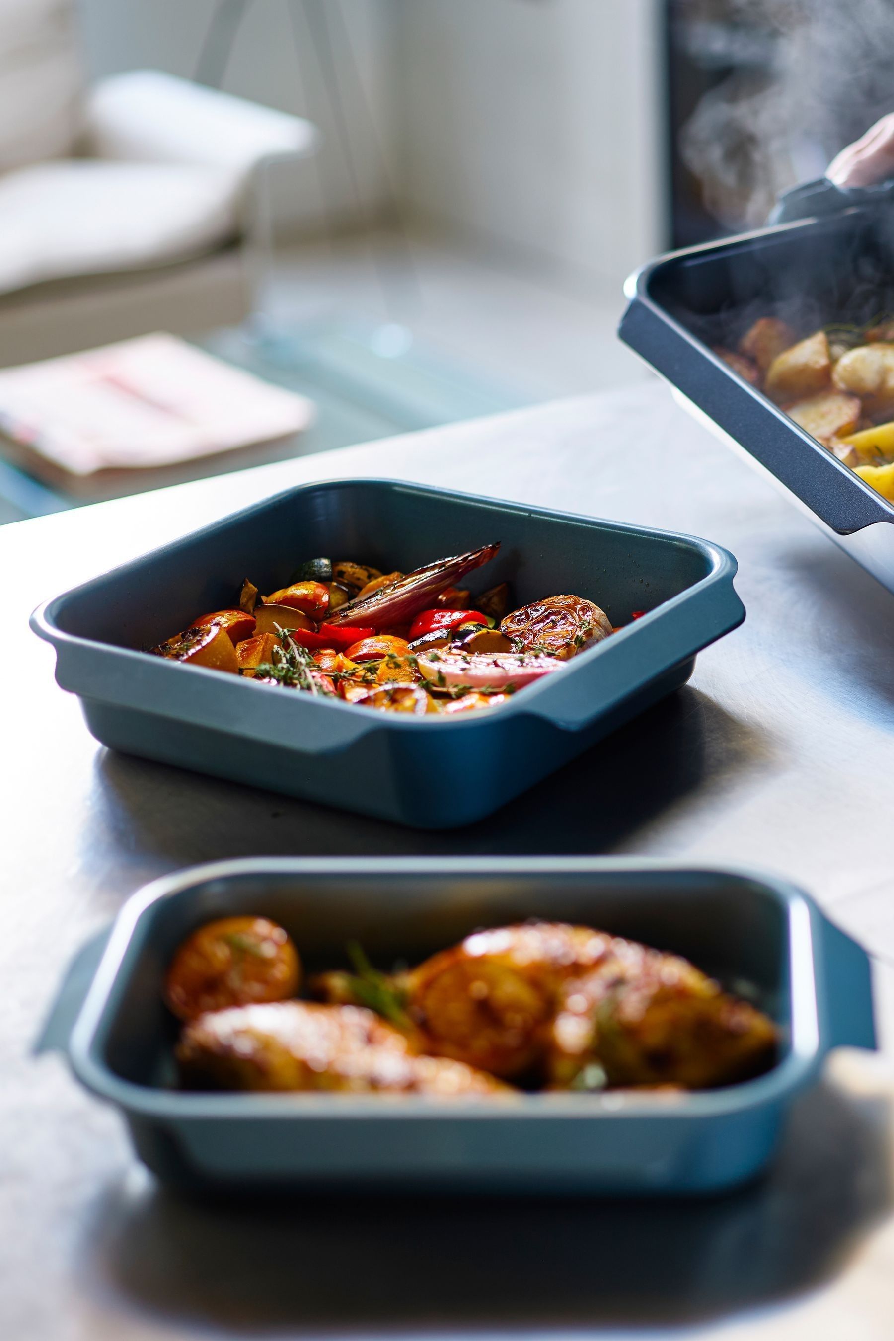 Buy Joseph Joseph Blue Nest Oven Nonstick Medium Roasting Tray from Next Norway