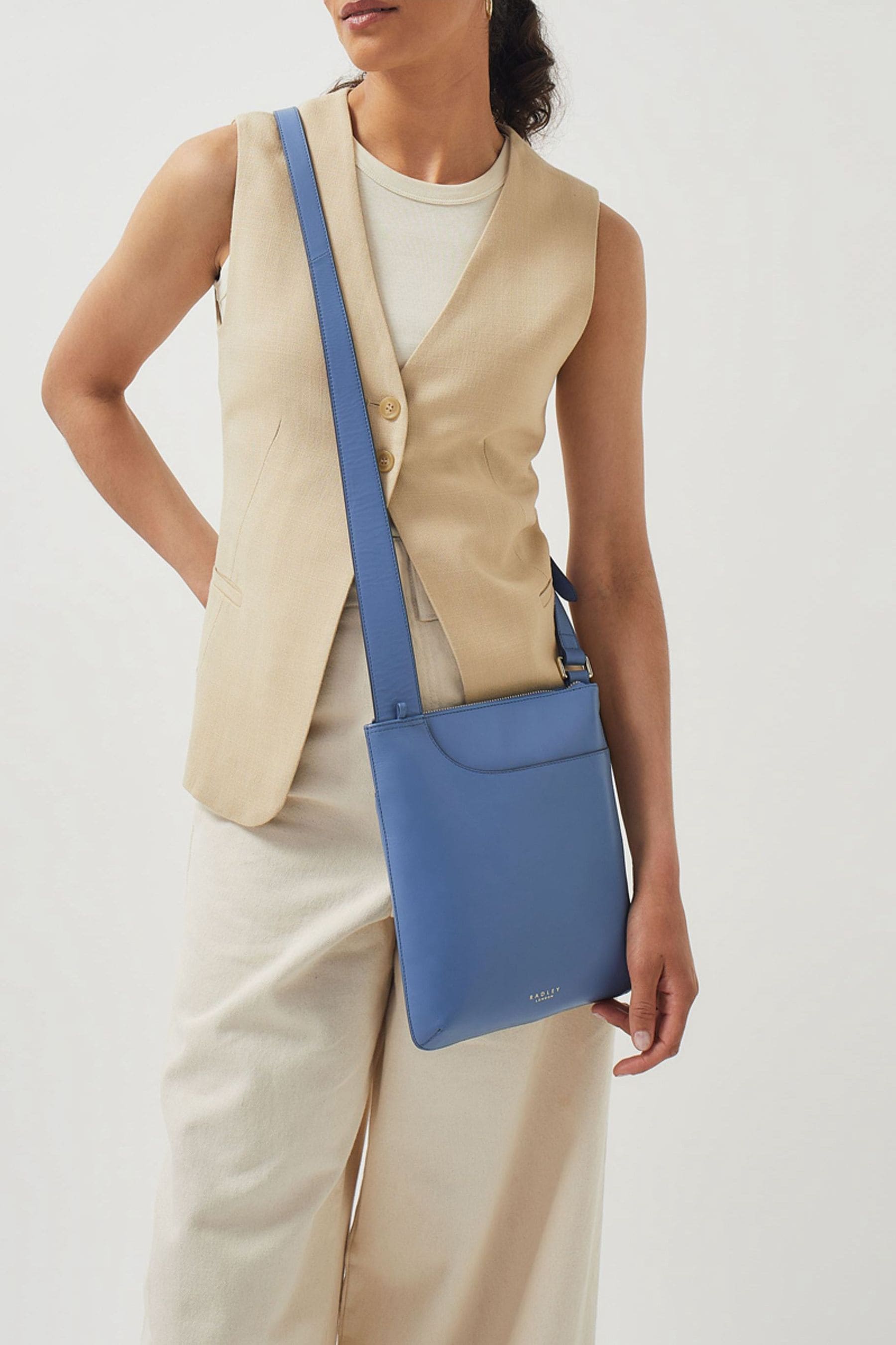 Kaufe Sie Radley London Medium Pockets Icon Zip Top Cross Body Bag bei Next Deutschland