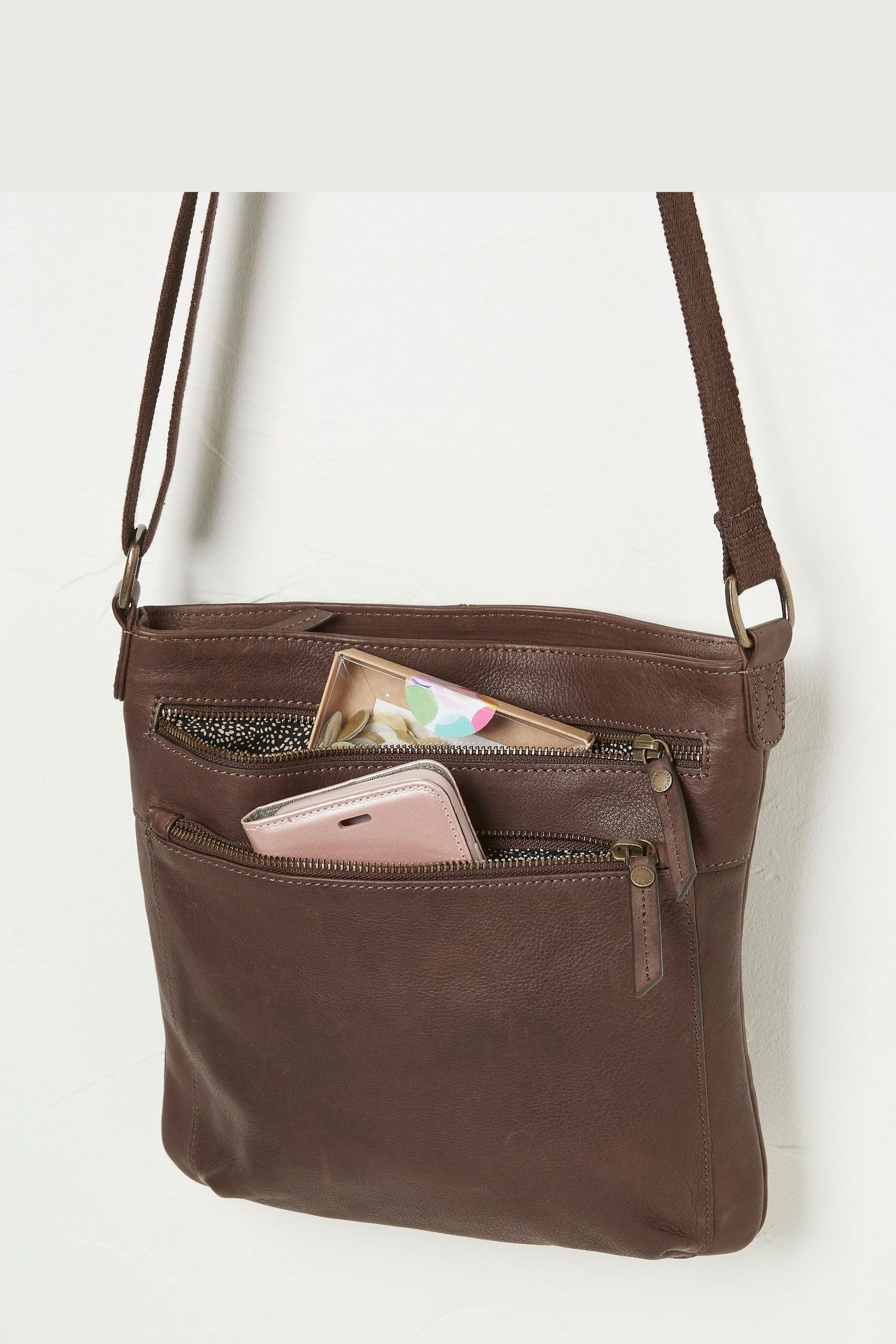 Acheter FatFace Crossbody Bag from Next Luxembourg