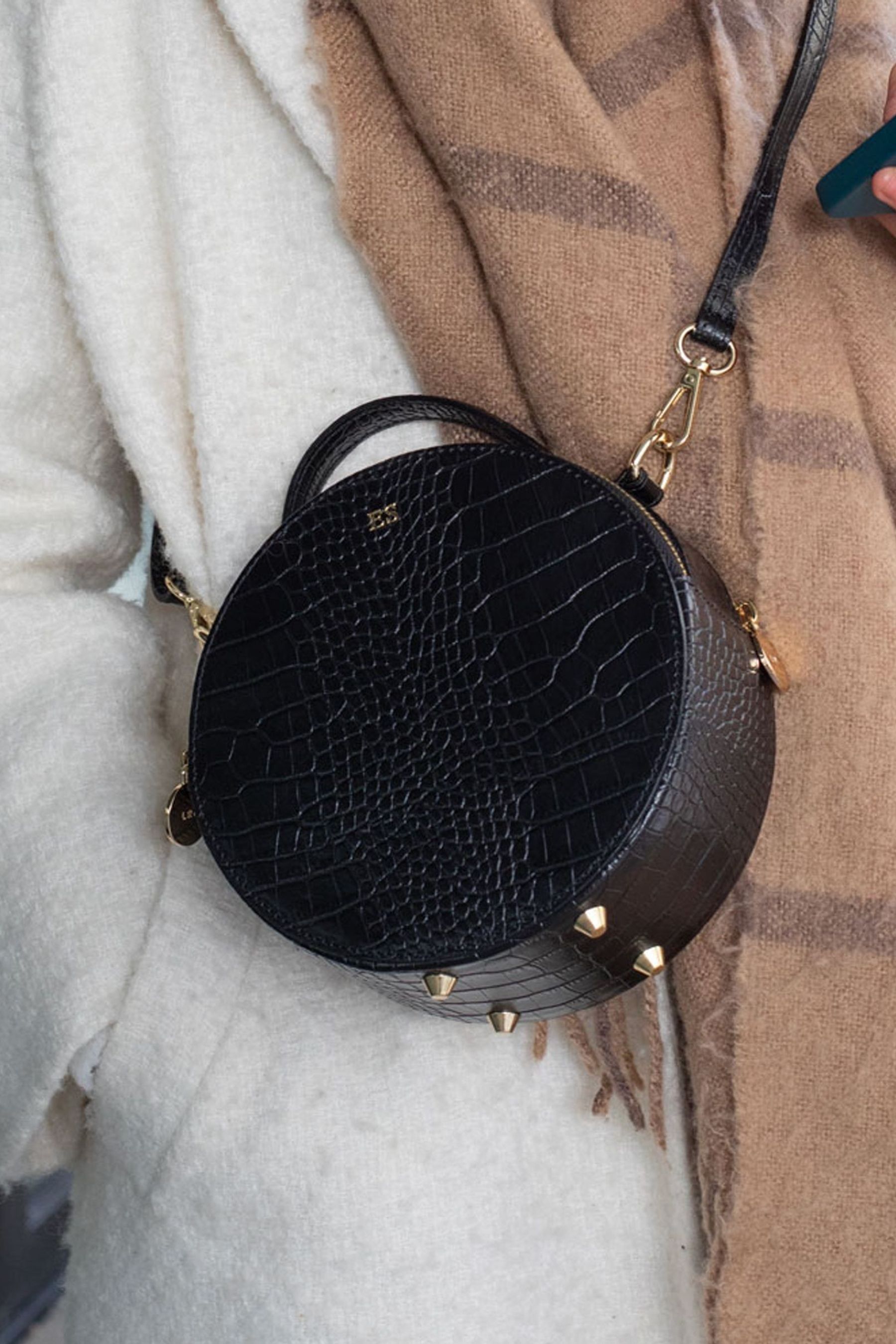 Lrm goods circle bag shop