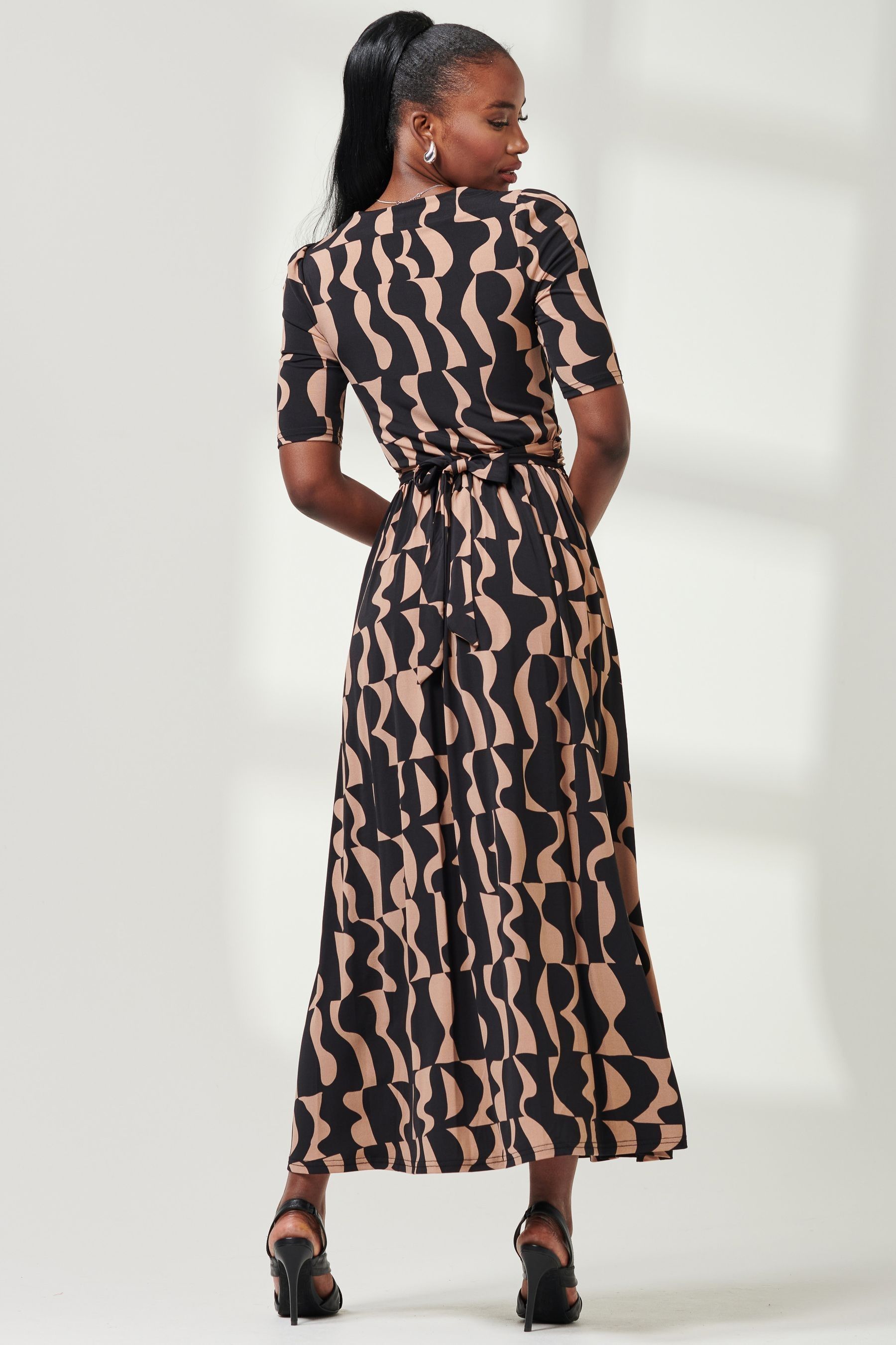Half sleeve sleeve maxi dress new arrivals