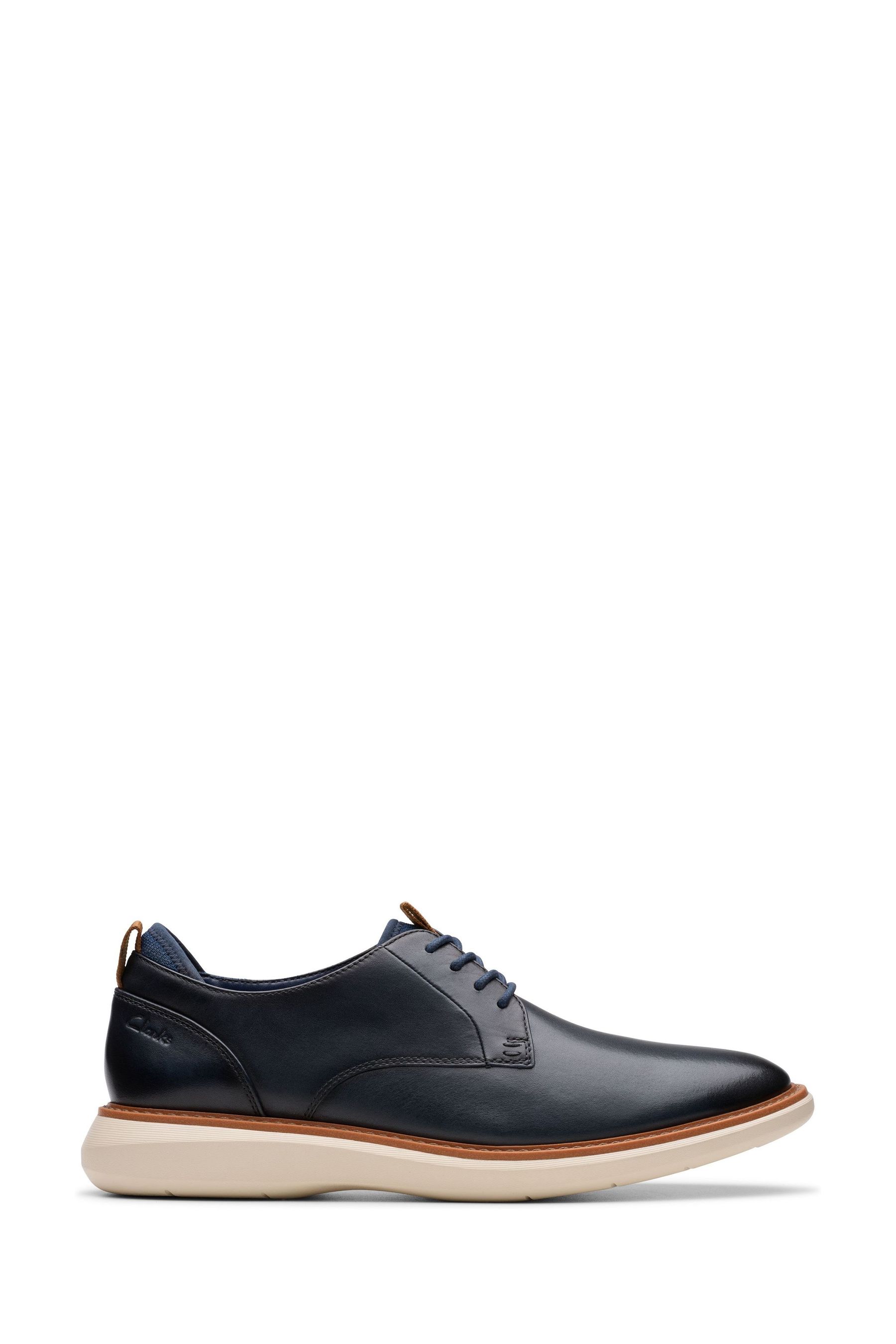 Www clarks shoes online shopping outlet