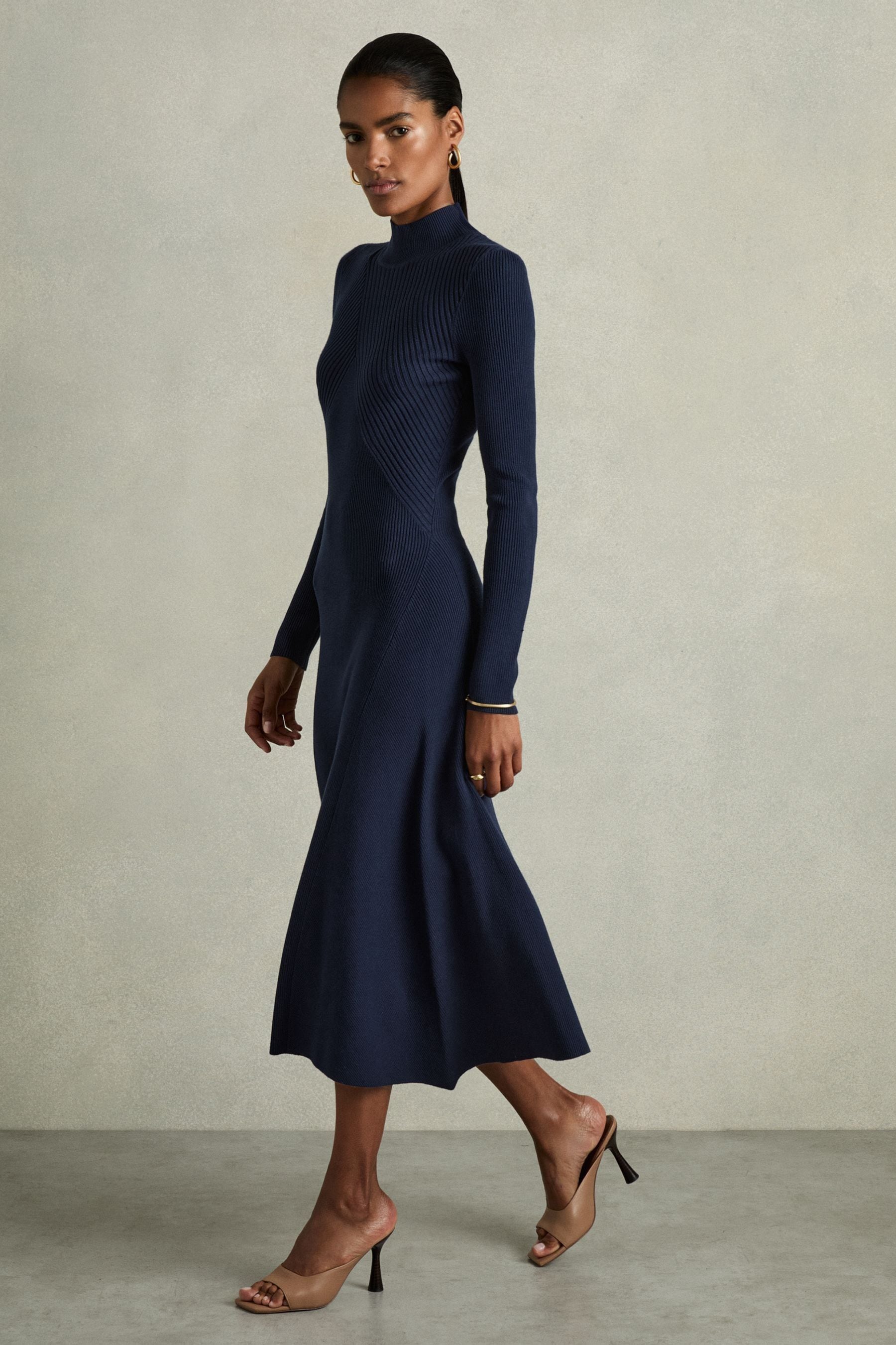 Reiss Navy Hannah Round Neck Ribbed Midi Dress medium Womens