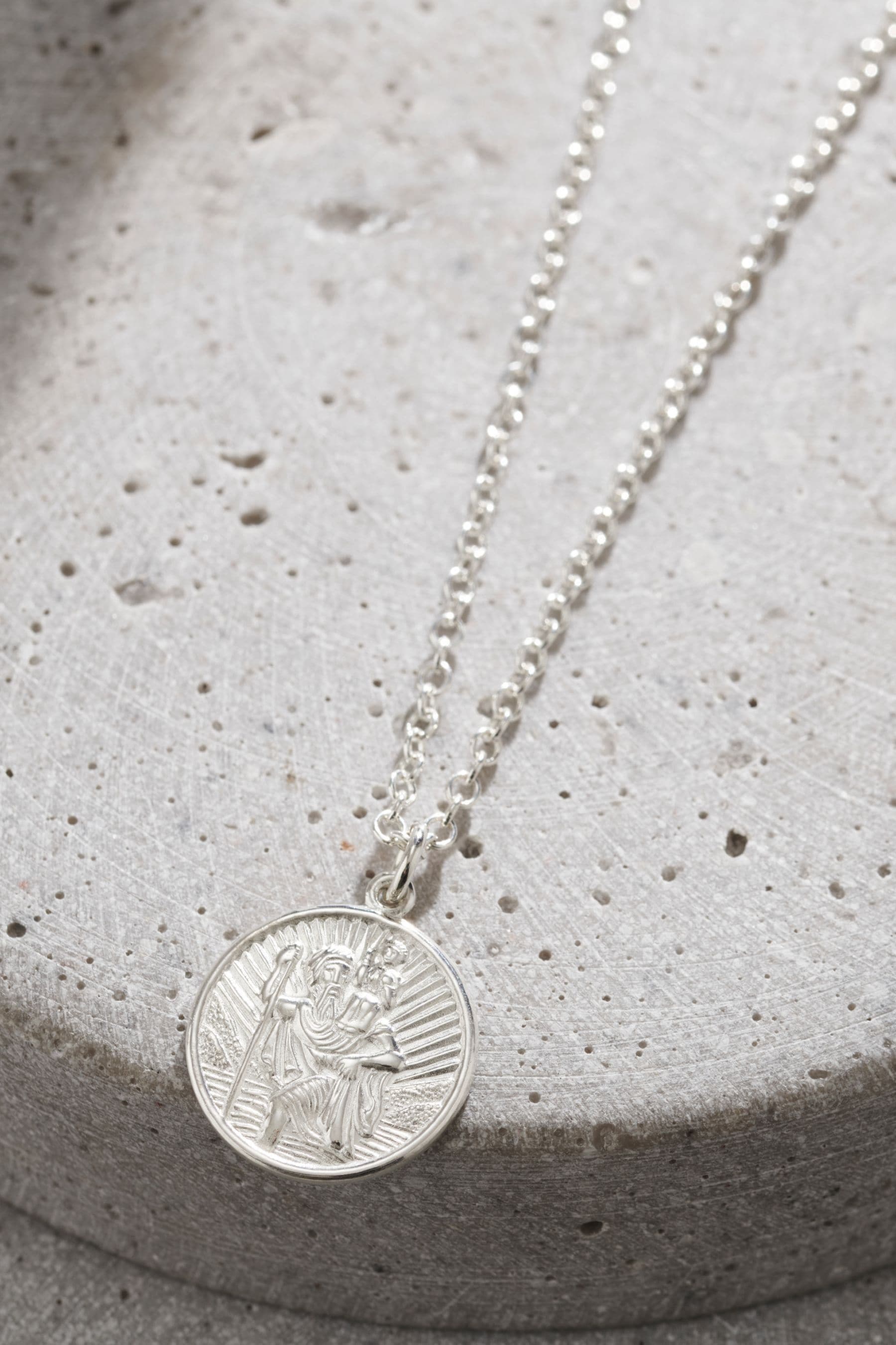 Next mens necklace deals