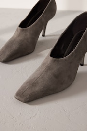 Grey Premium Leather High Cut Chisel Toe Court Shoes - Image 3 of 6