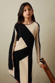 Reiss Black/Ecru Jem Senior Knitted Colourblock Asymmetric Dress - Image 3 of 4