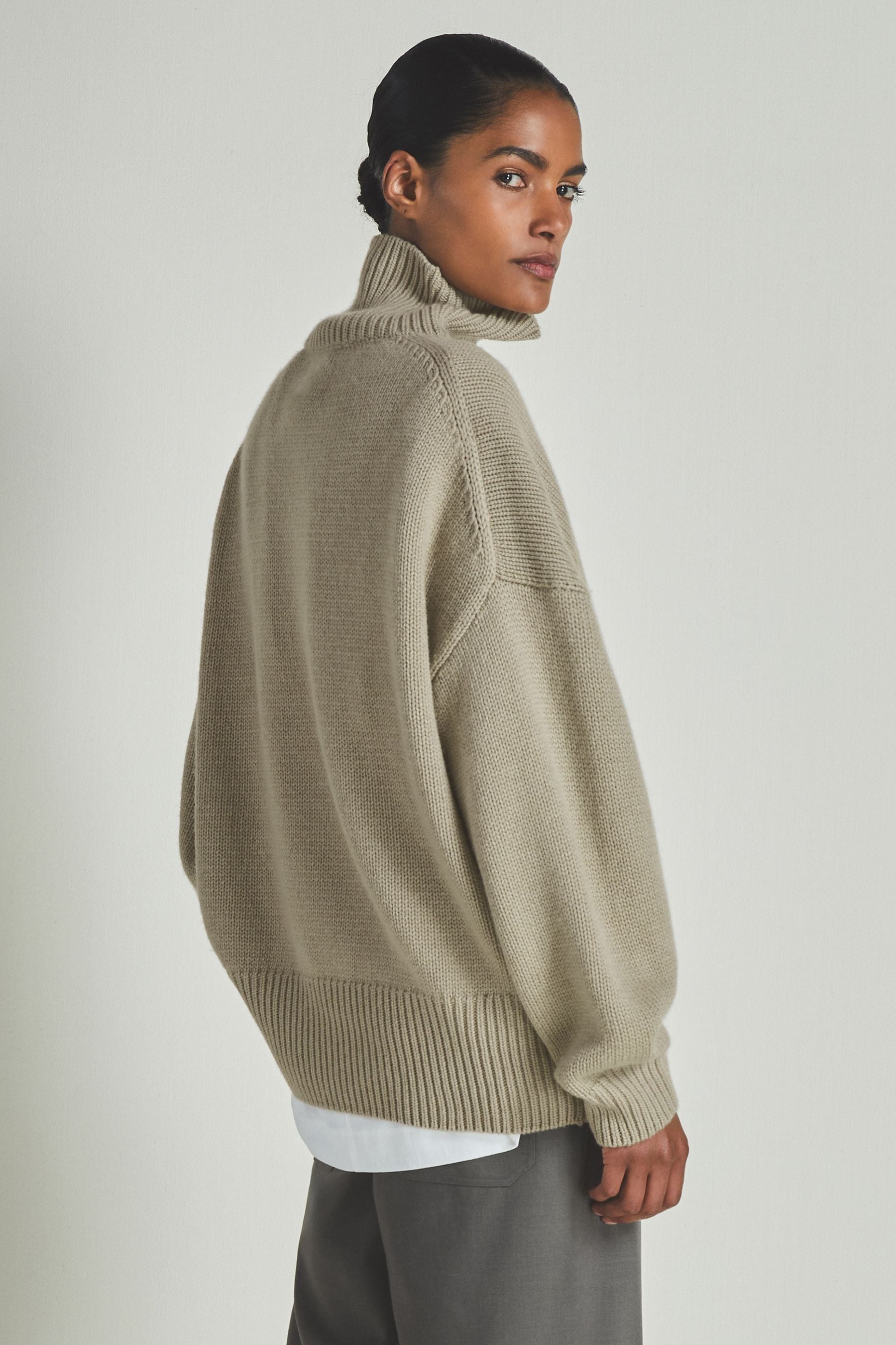 Khaki cashmere jumper shop