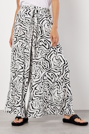 Apricot White Abstract Maze Seam Detail Trousers - Image 3 of 4