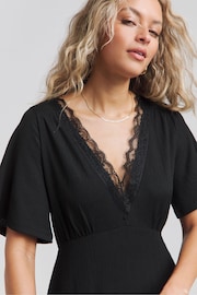 Simply Be Black Lace Trim Waffle Midi Dress - Image 4 of 4