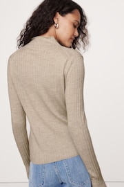 Banana Republic Beige Merino Wool Ribbed Mock Neck Jumper - Image 2 of 4