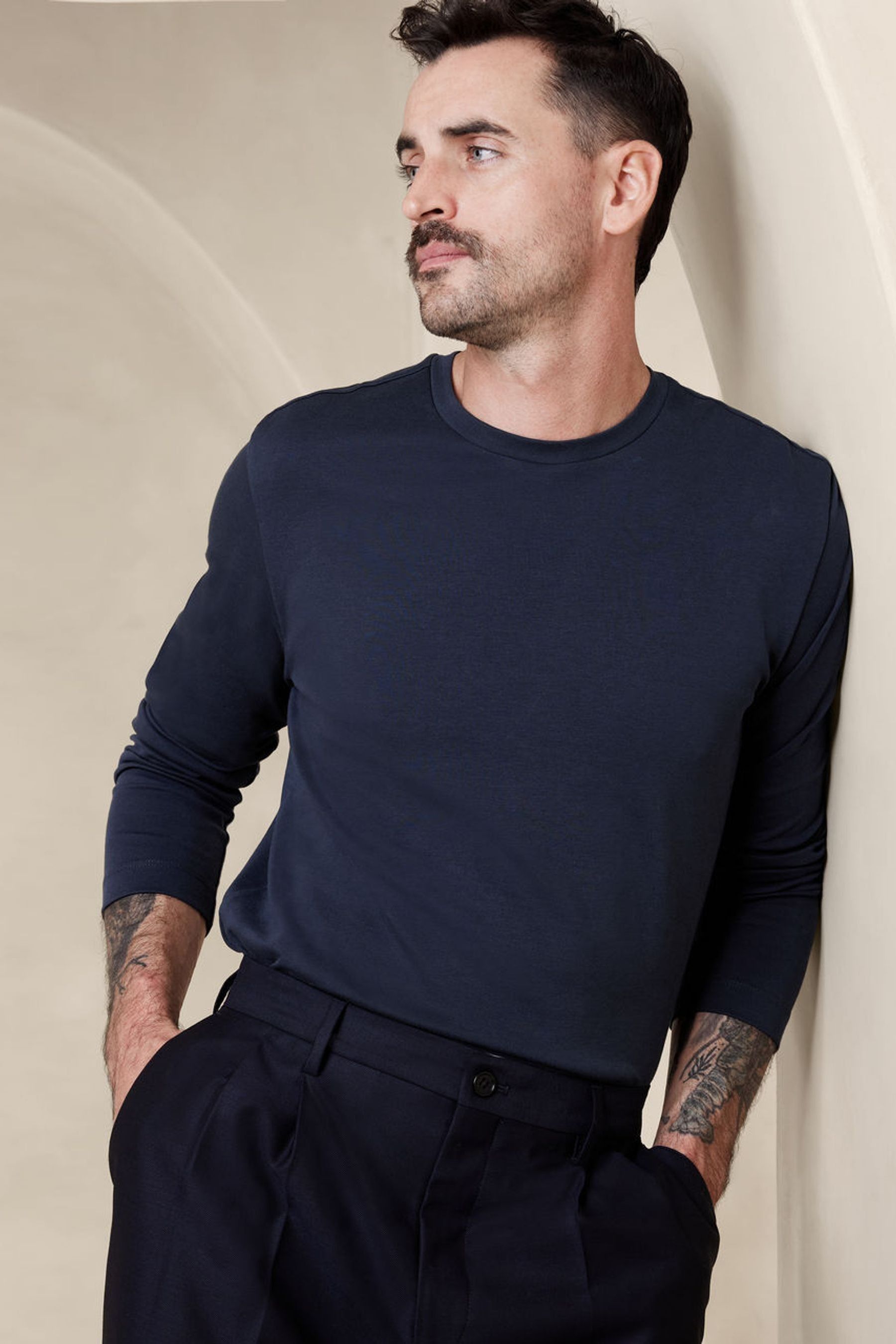 Banana republic signature tee long sleeve top