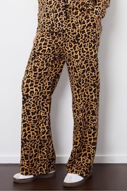 Threadbare Leopard Print Ladies Lakeleo Wide Leg Linen Trousers - Image 2 of 5