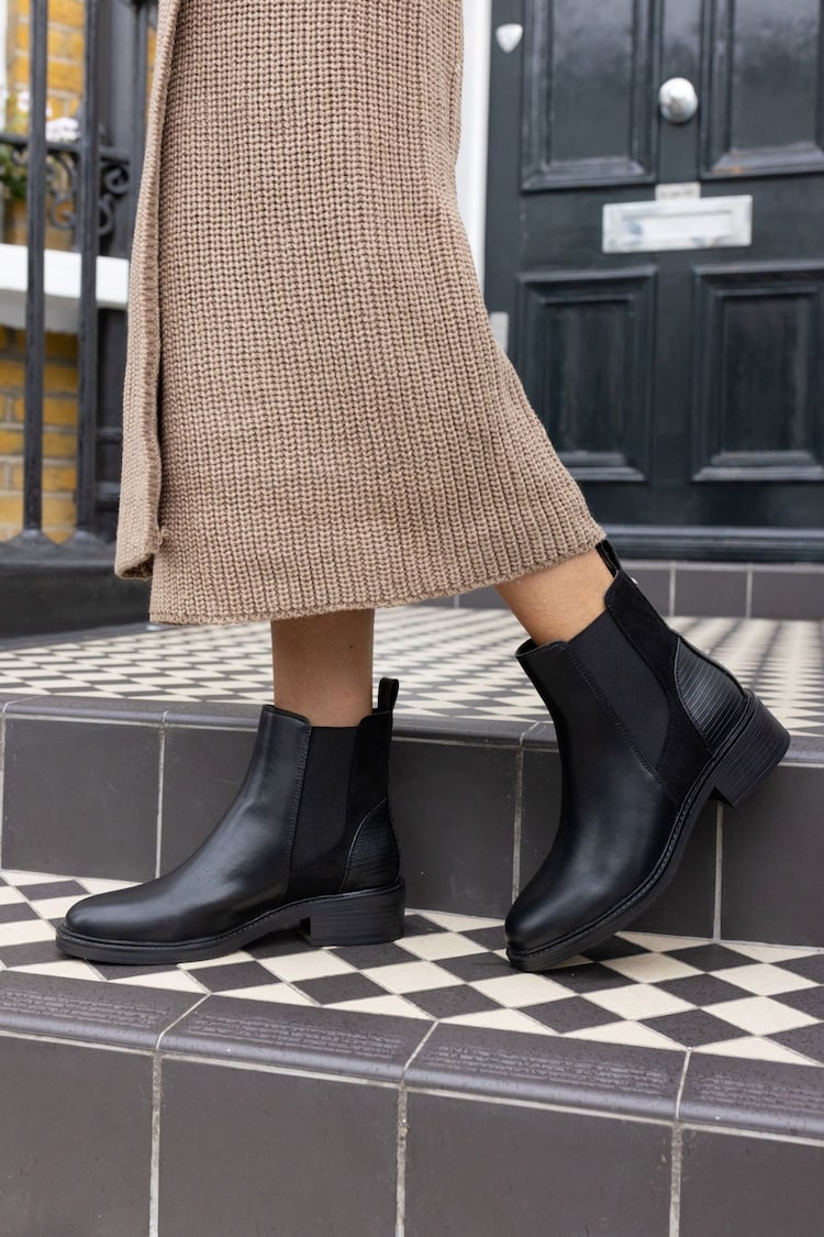 Novo Black Regular Fit Daniela Flat Chelsea Boots - Image 1 of 5