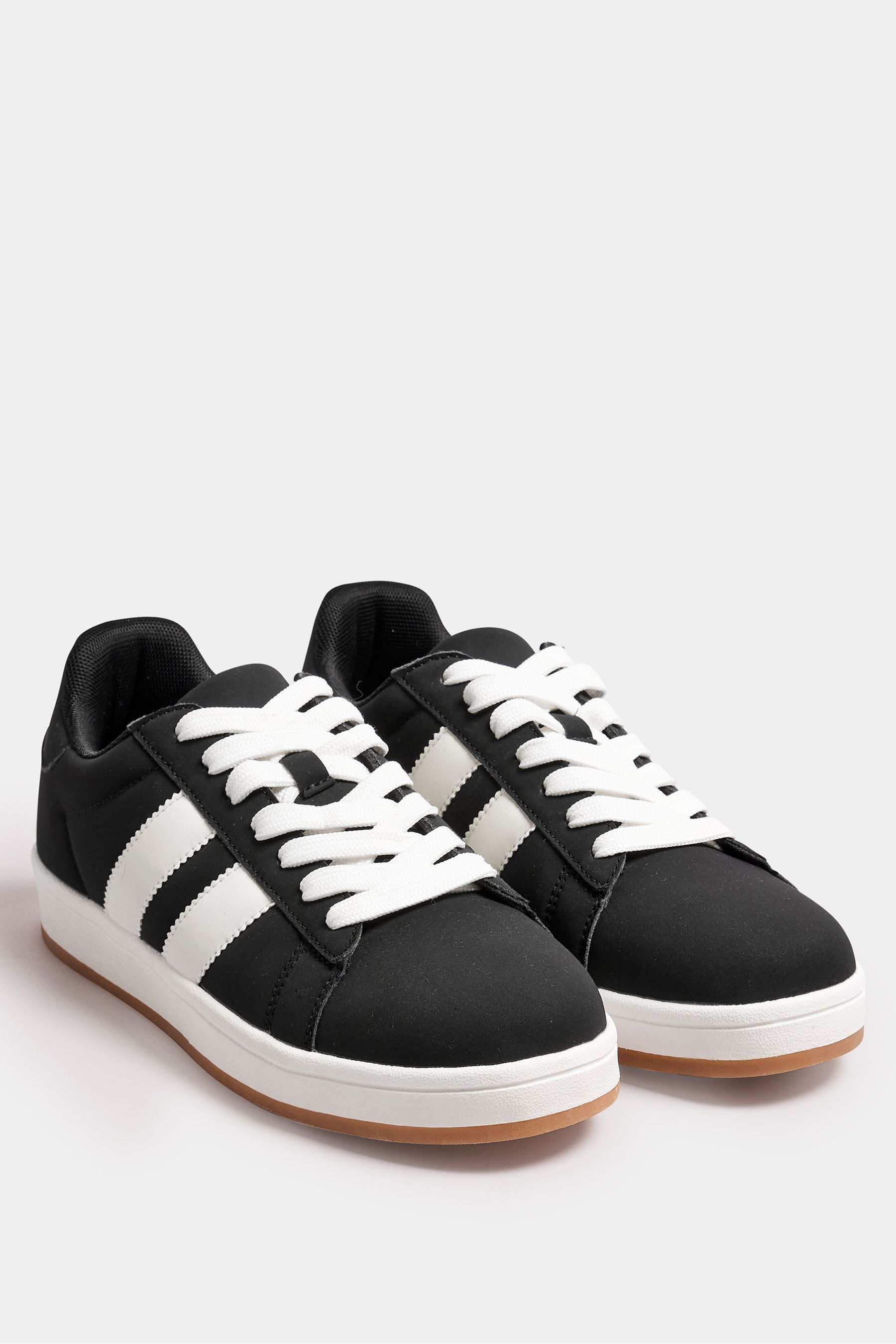 Skate trainers uk clearance