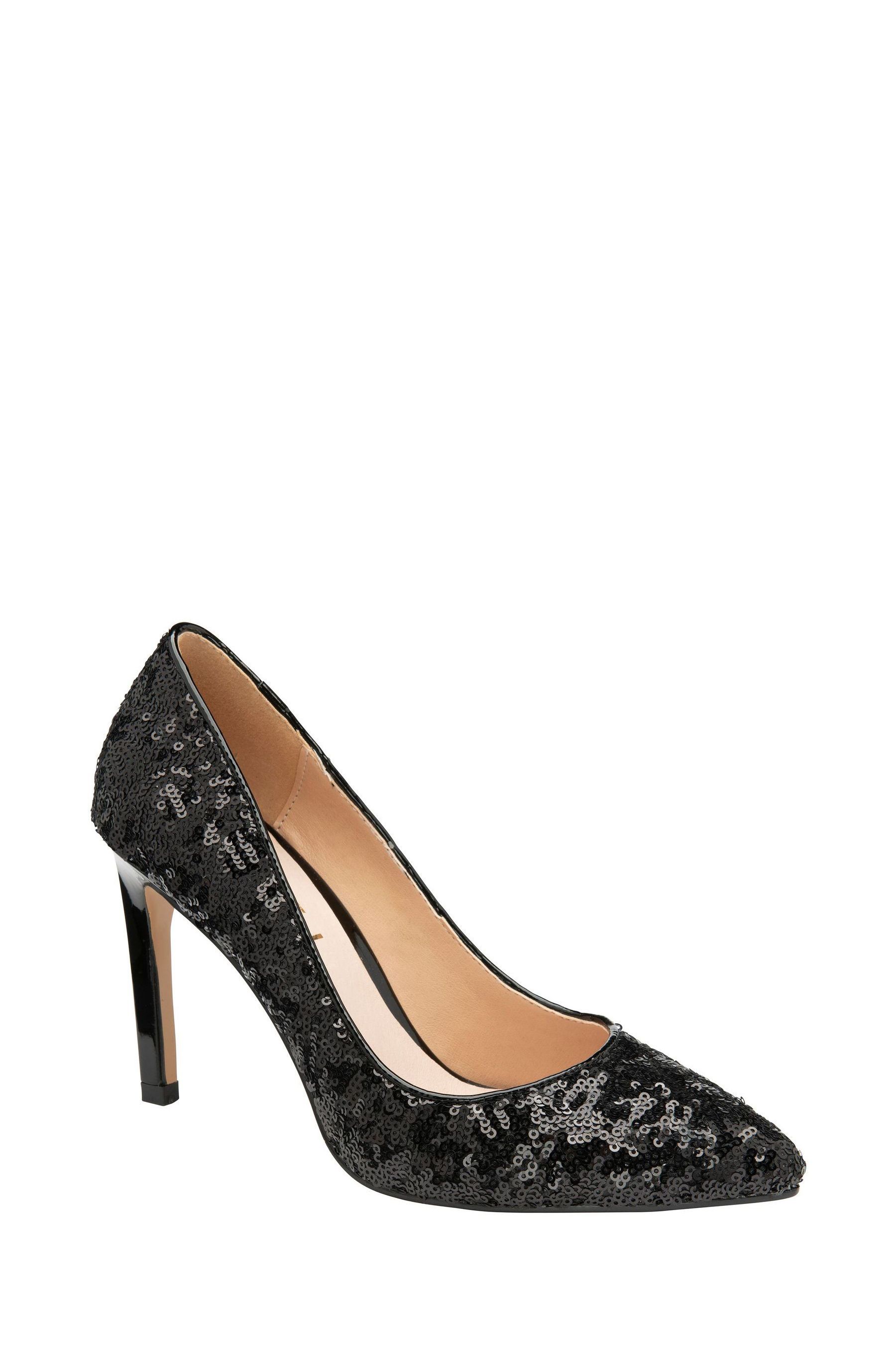 Ravel shoe shop shop