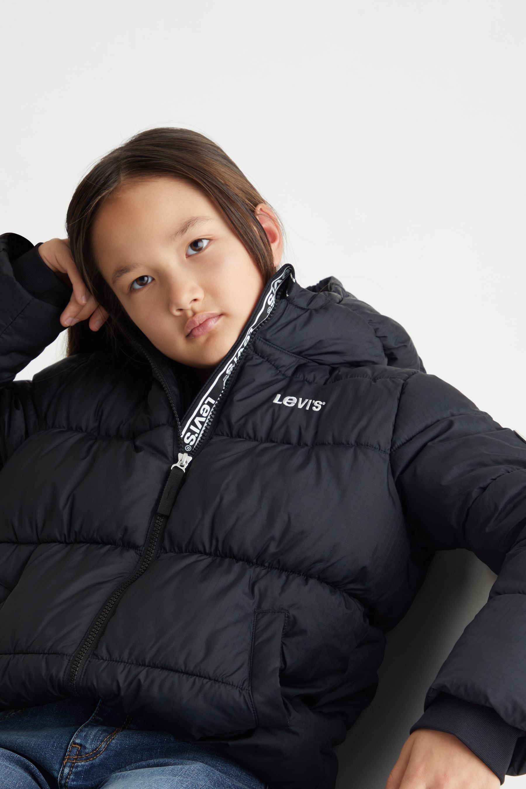 Levi's hooded puffer jacket black online