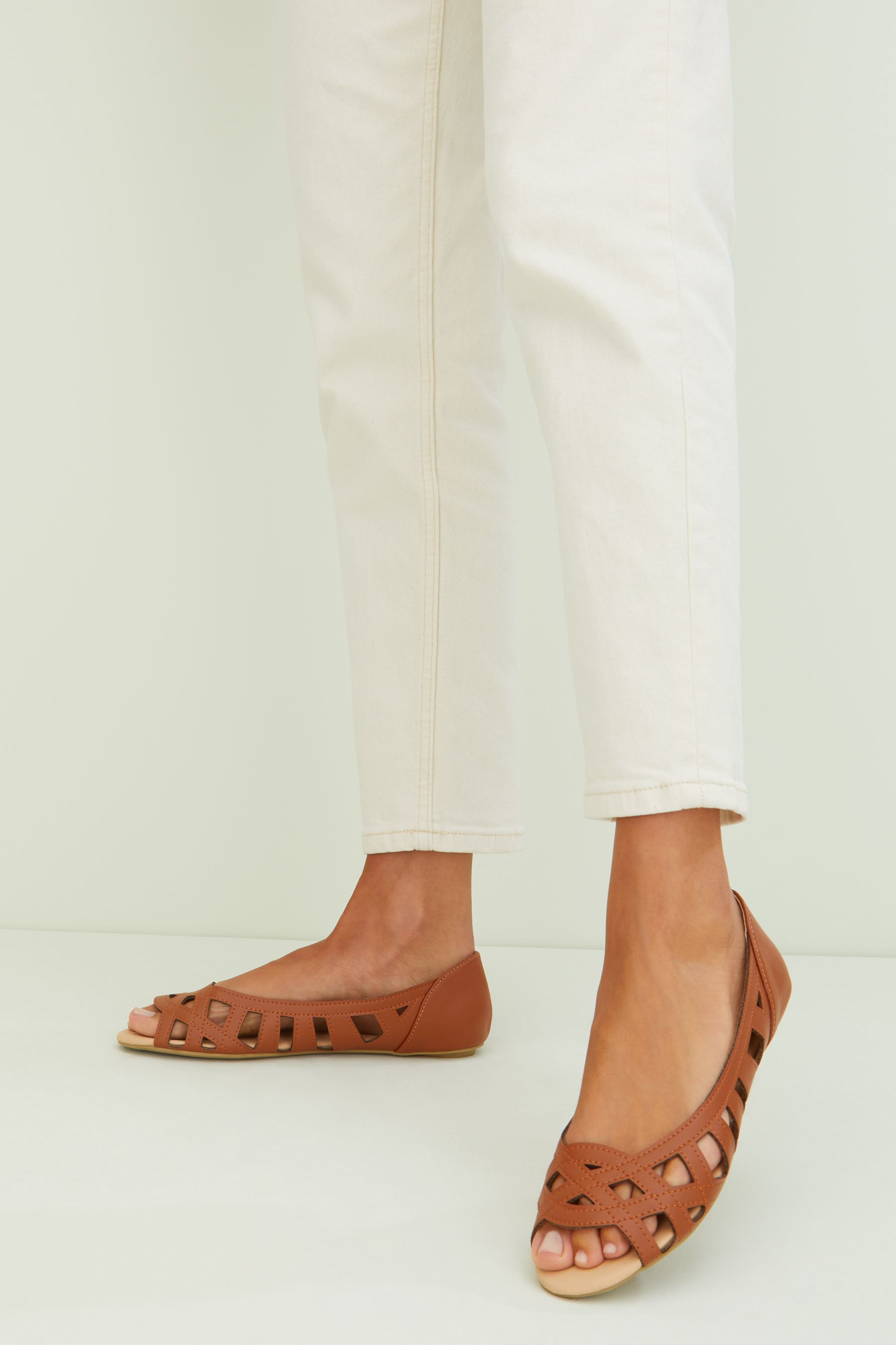 Wide width peep toe flats online
