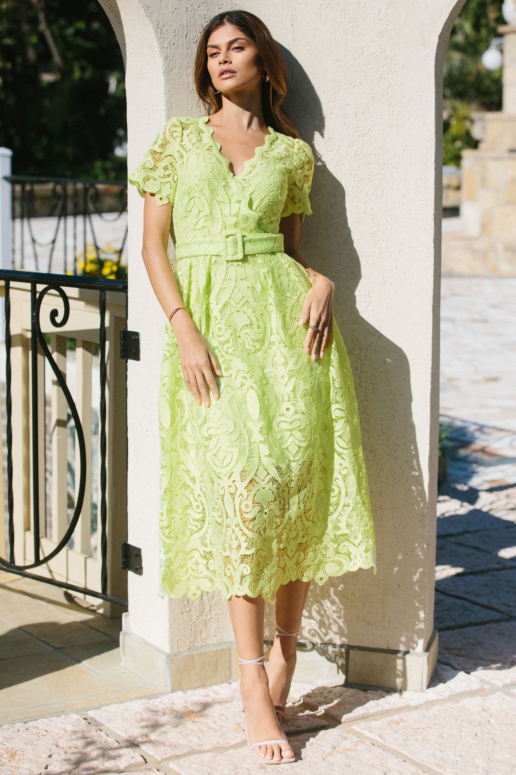 Green lace midi dress cheap