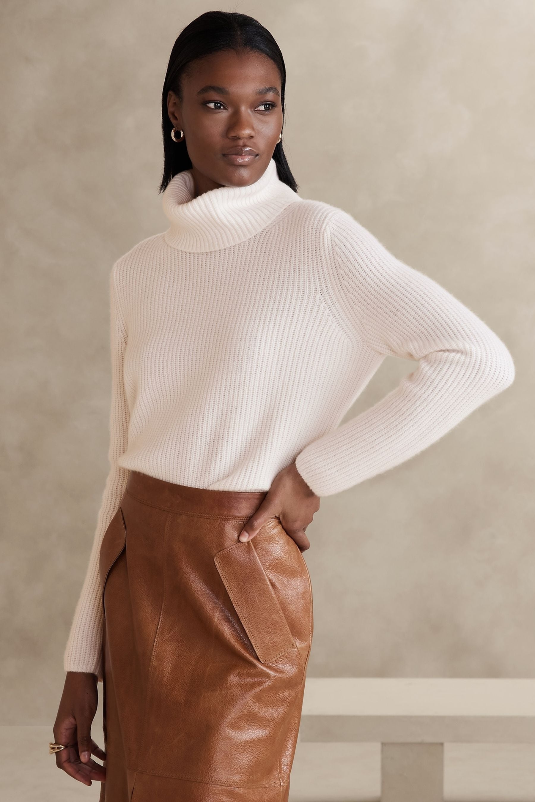 Cashmere turtleneck jumper outlet
