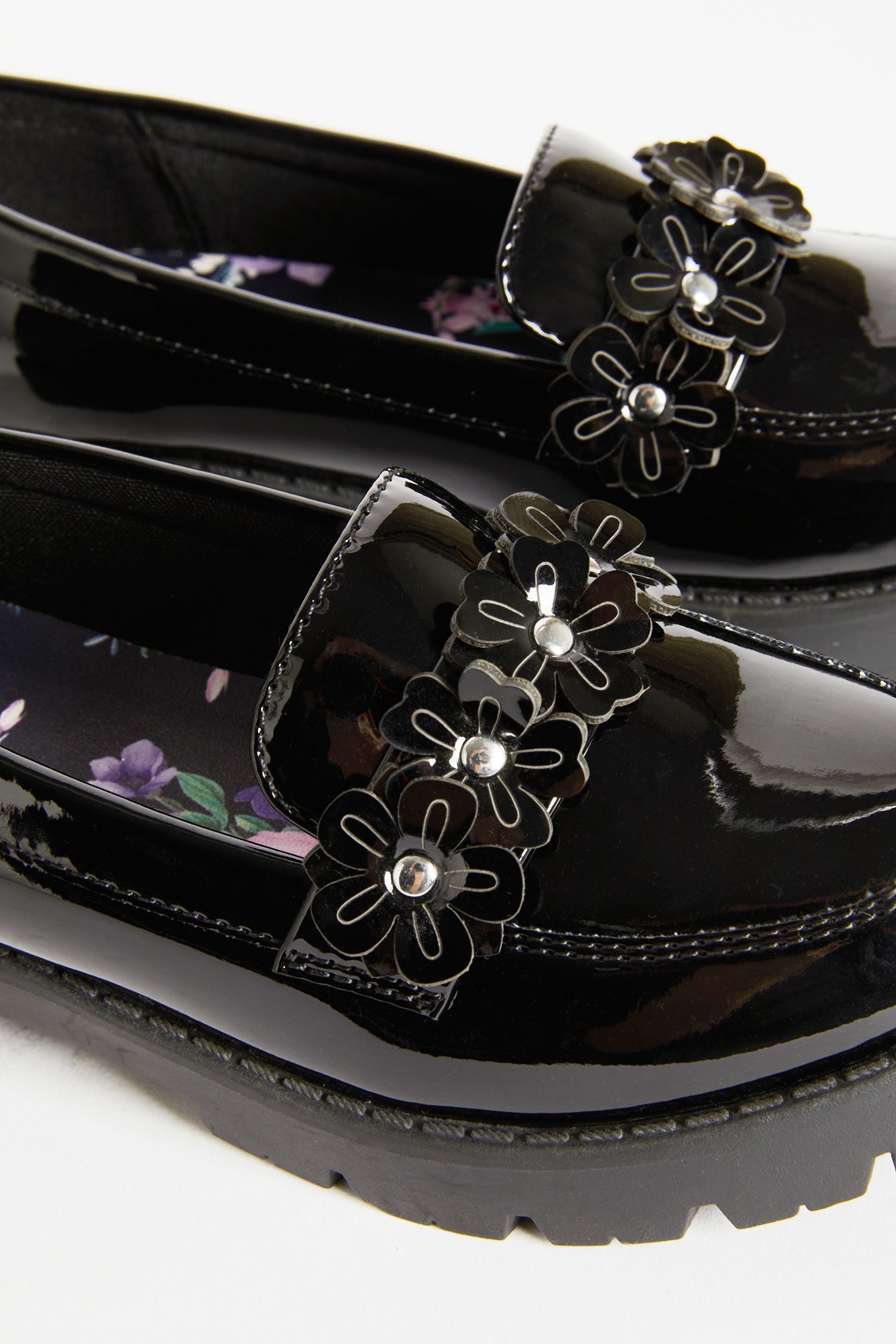 Loafers with flowers online