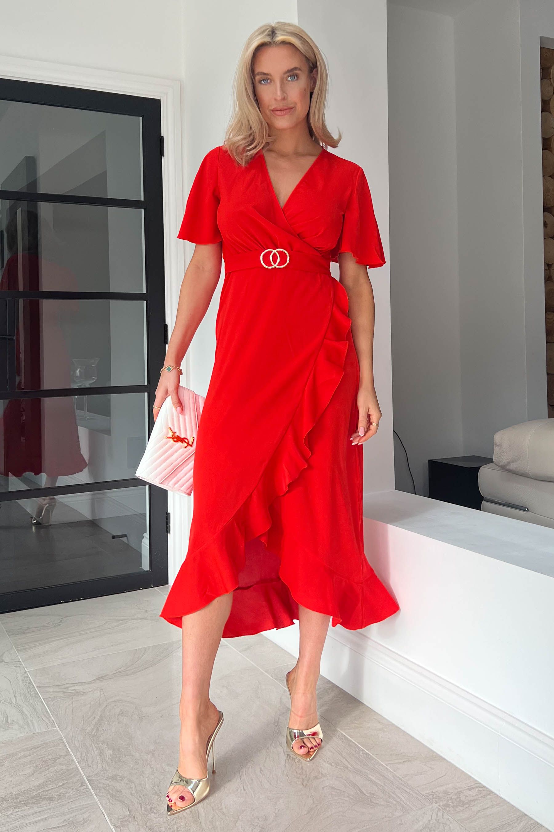 Girl in mind red dress shop