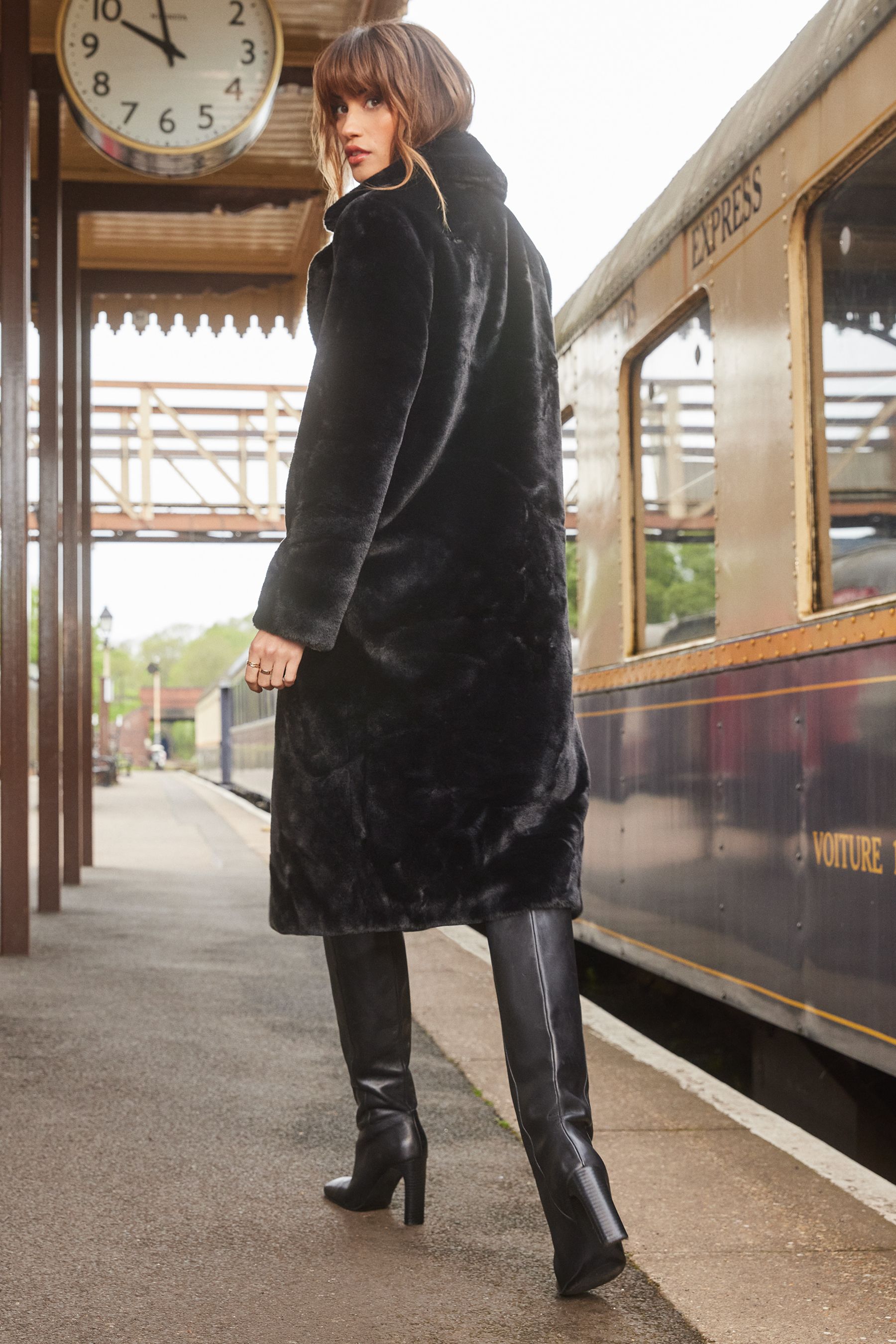 Express long faux fur coat shop