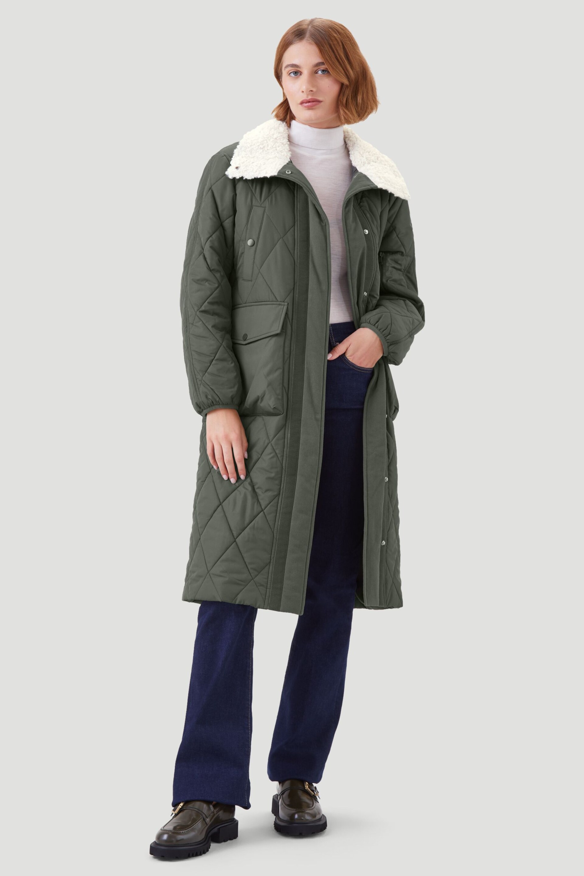 Kaldtvaer Khaki Green Mysen Longline Diamond Quilted Padded Coat - Image 2 of 5