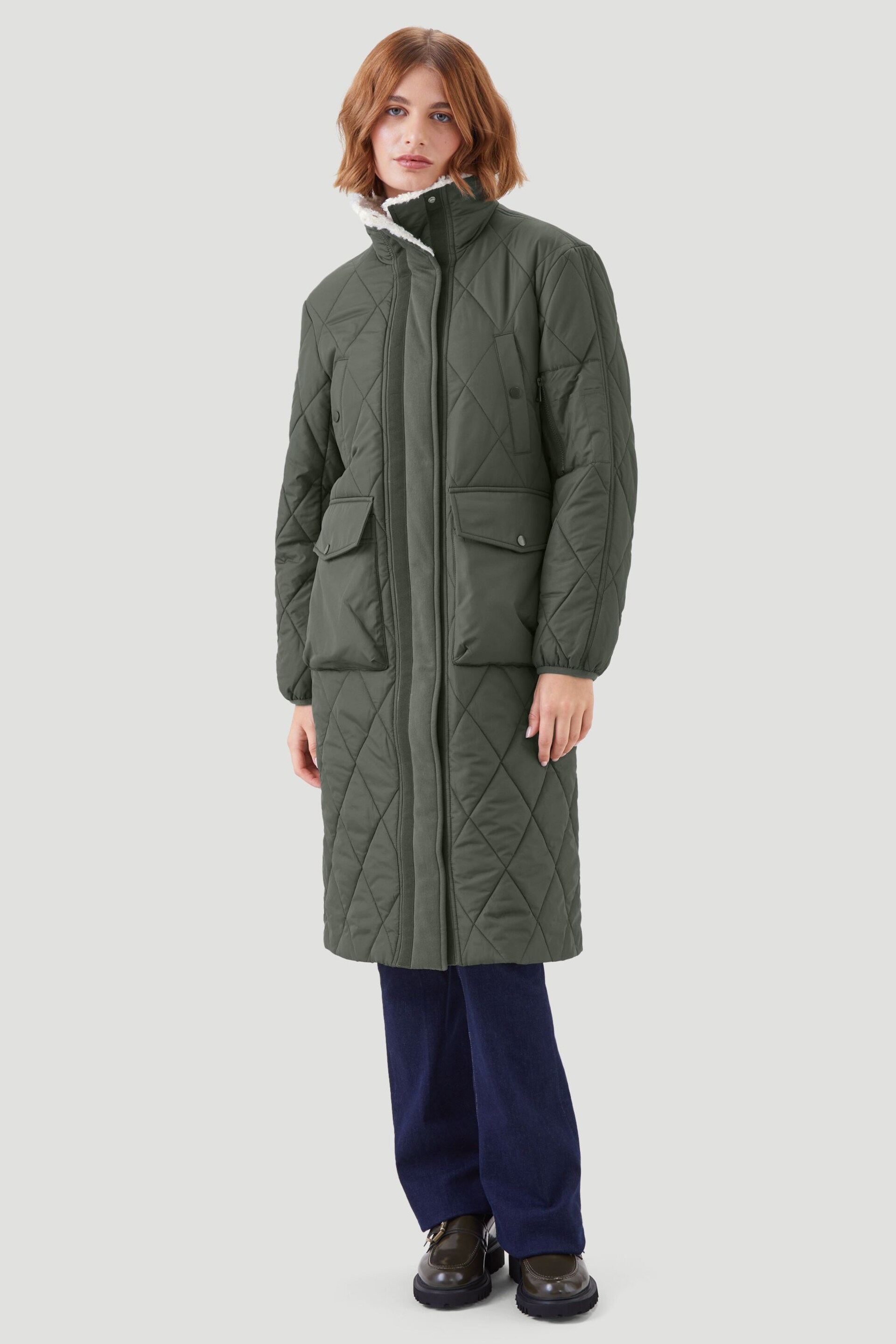 Kaldtvaer Khaki Green Mysen Longline Diamond Quilted Padded Coat - Image 4 of 5